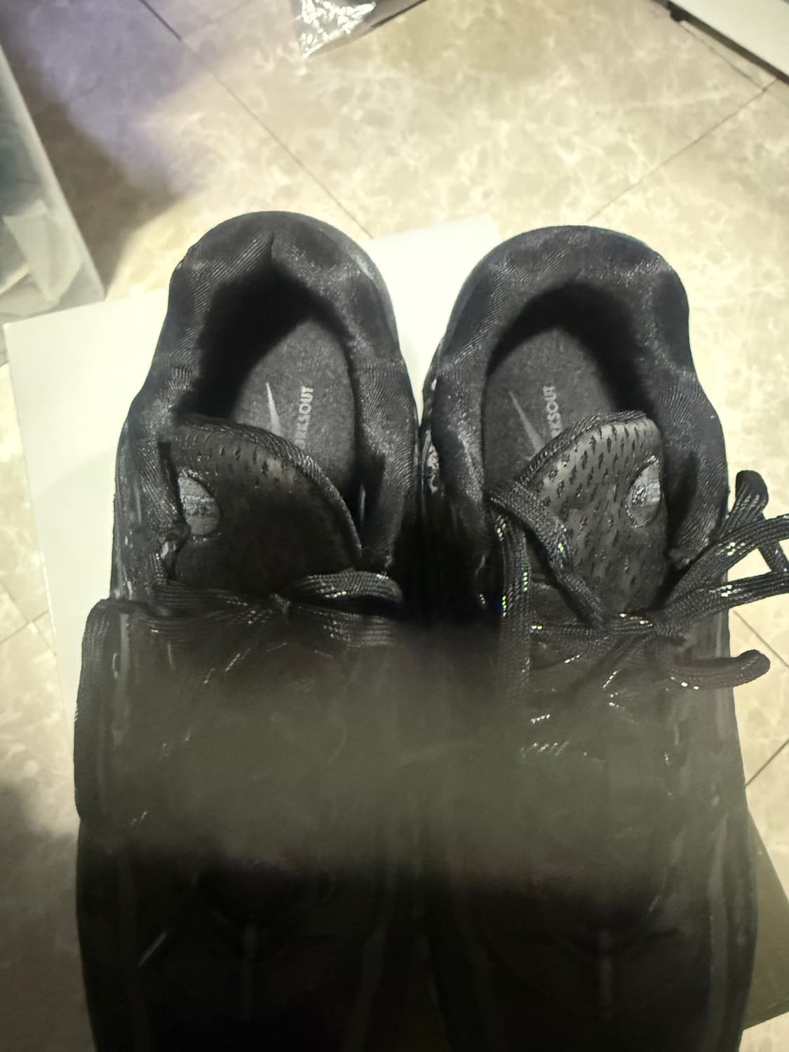 275사이즈 나이키 웍스아웃 에어맥스95 블랙 상품이미지2