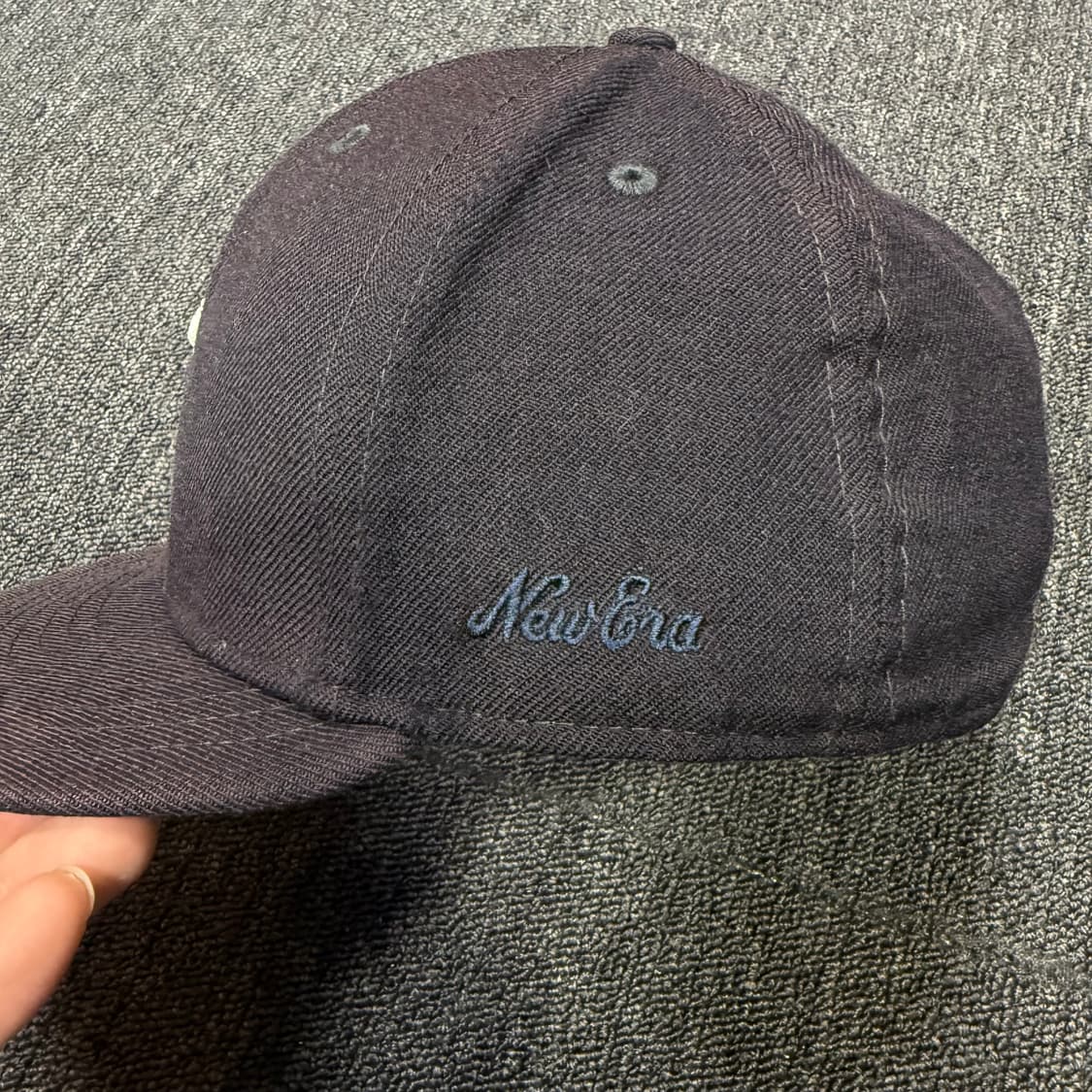 뉴에라 x 피어오브갓 에센셜 울 네이비 캡 상품이미지3