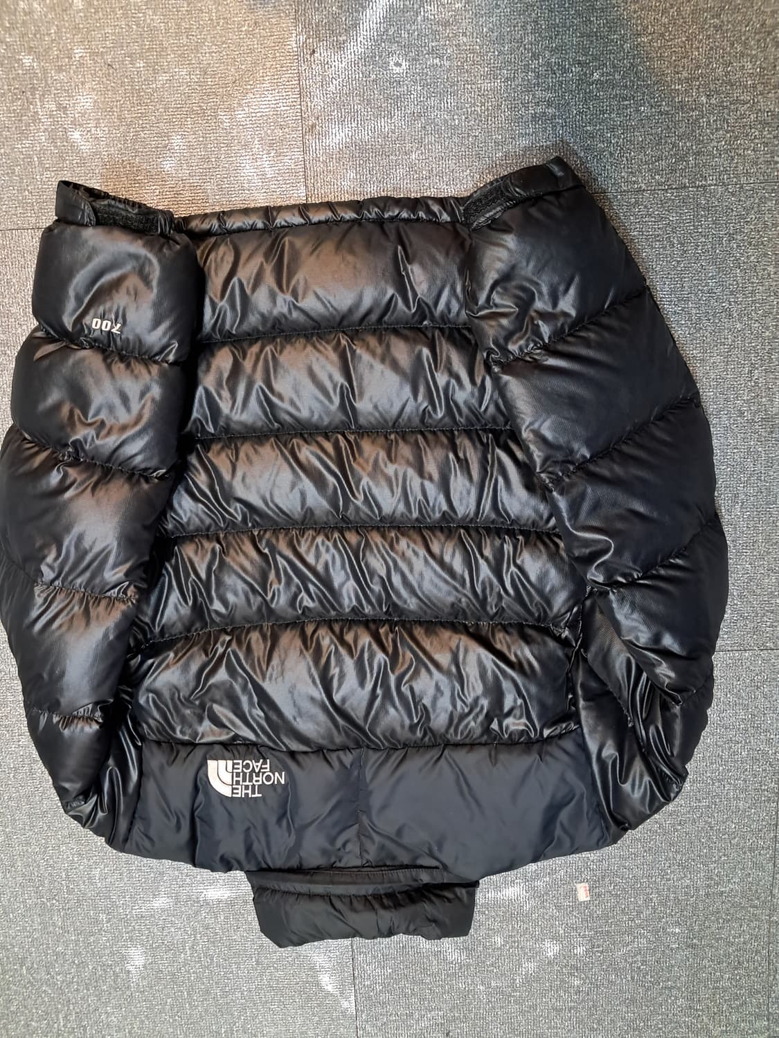노스페이스 700 눕시 패딩 블랙 상품이미지2
