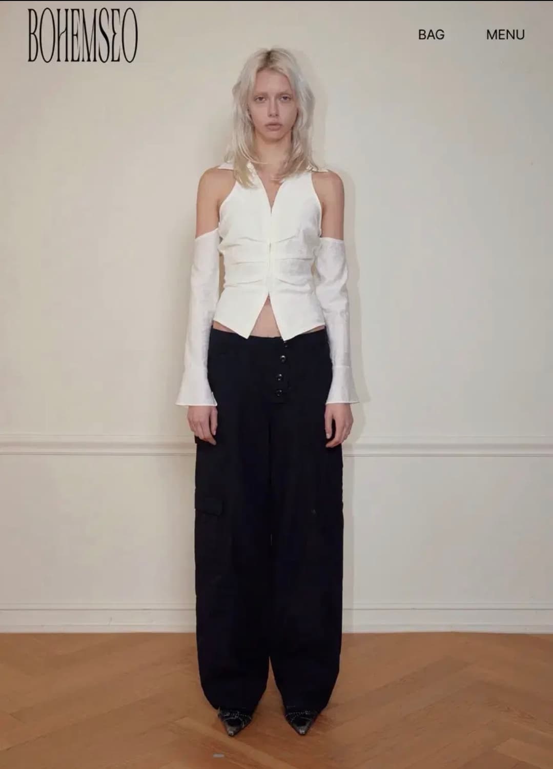 보헤미안서울 숄더 블라우스 SHOULDER HOLE COLLAR BLOU 상품이미지1