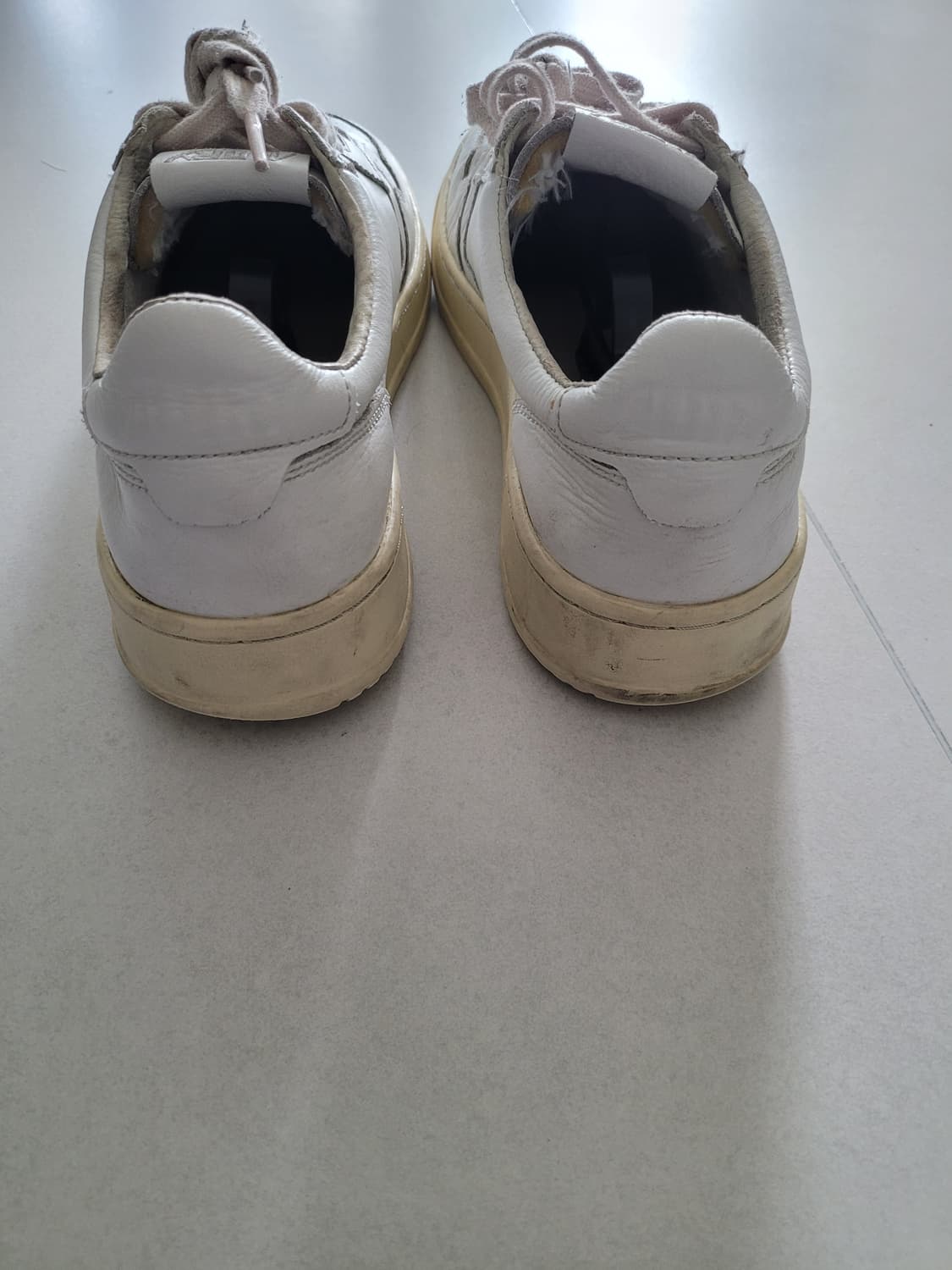 [판매] 시간이 흐를수록 멋진, 오트리 메달리스트 화이트 (43 사이즈) 상품이미지4