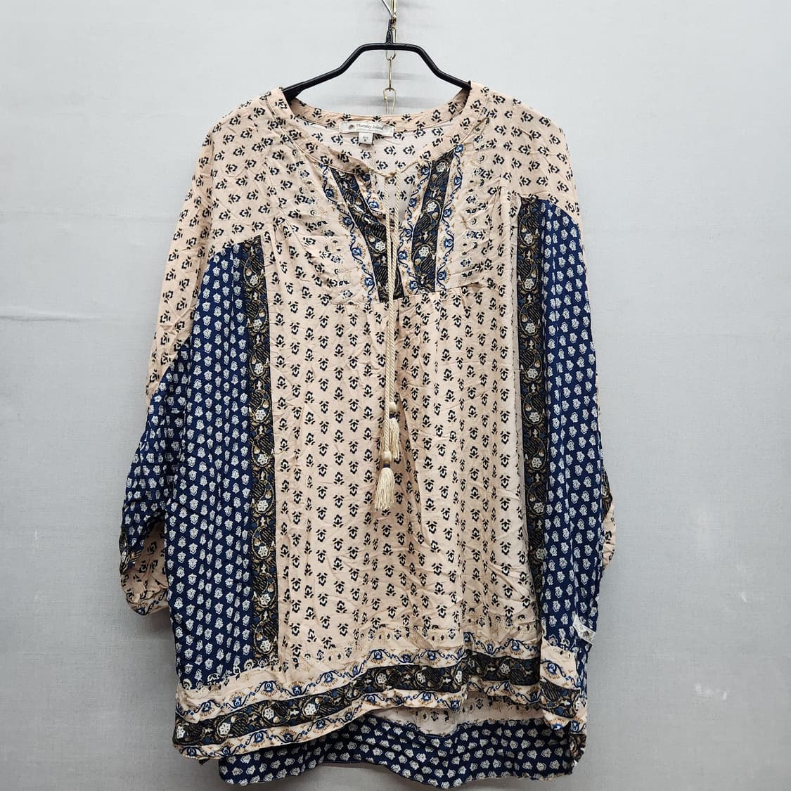 써스데이아일랜드 에스닉 패턴 보헤미안 셔링 블라우스 M(XL) 상품이미지1