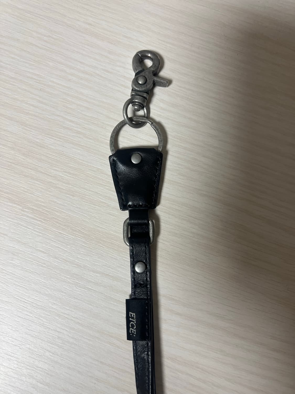 ETCE 가죽 스트랩 블랙 키링 상품이미지2