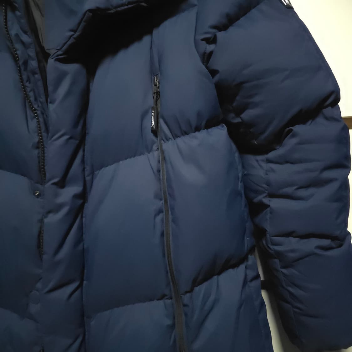 마지막한장 데상트롱패딩 A급 M(95) 상품이미지3