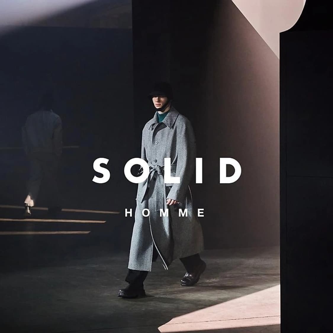 솔리드옴므 발마칸 헤링본 코트 (메인 컬렉션 제품) 상품이미지1