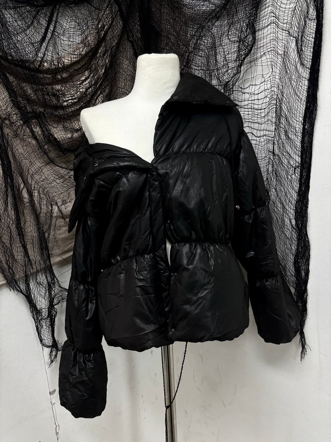 [NOW HERE] high Neck Utility Padding 상품이미지6