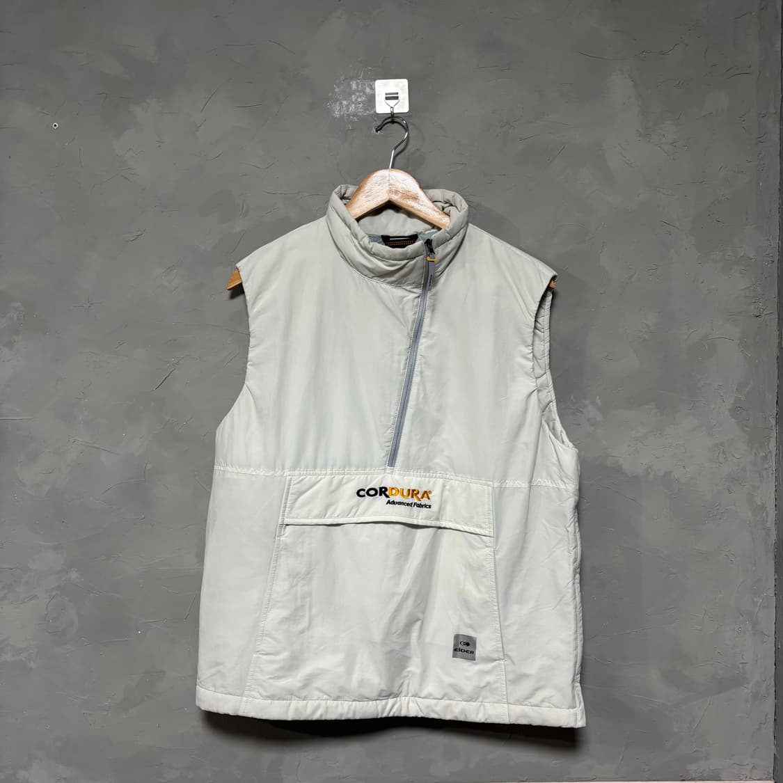 아이더 코듀라 경량패딩 조끼 라이트 그레이 상품이미지1