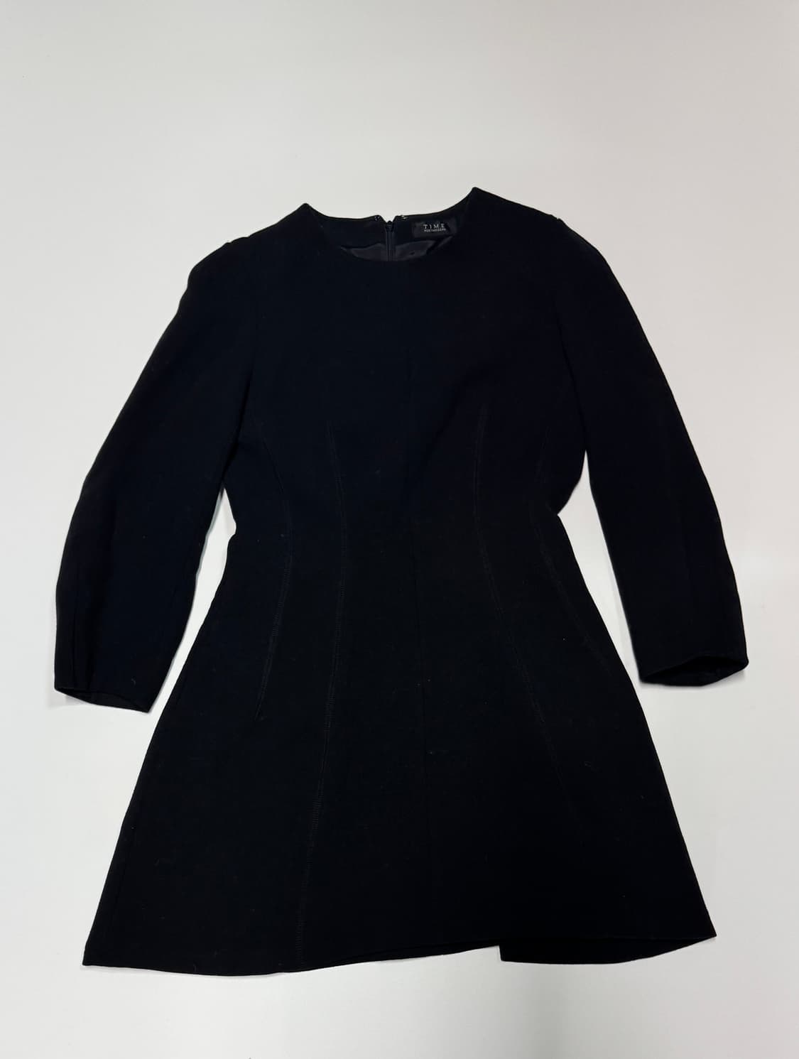 여성 한섬 타임 Time 미니멀 절개 울 원피스 블랙 상품이미지1