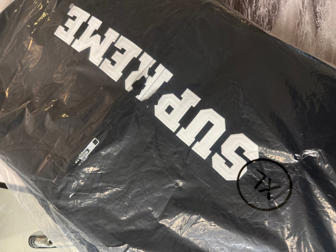 Supreme Collegiate Applique 25FW 블랙 후드집업 상품이미지4