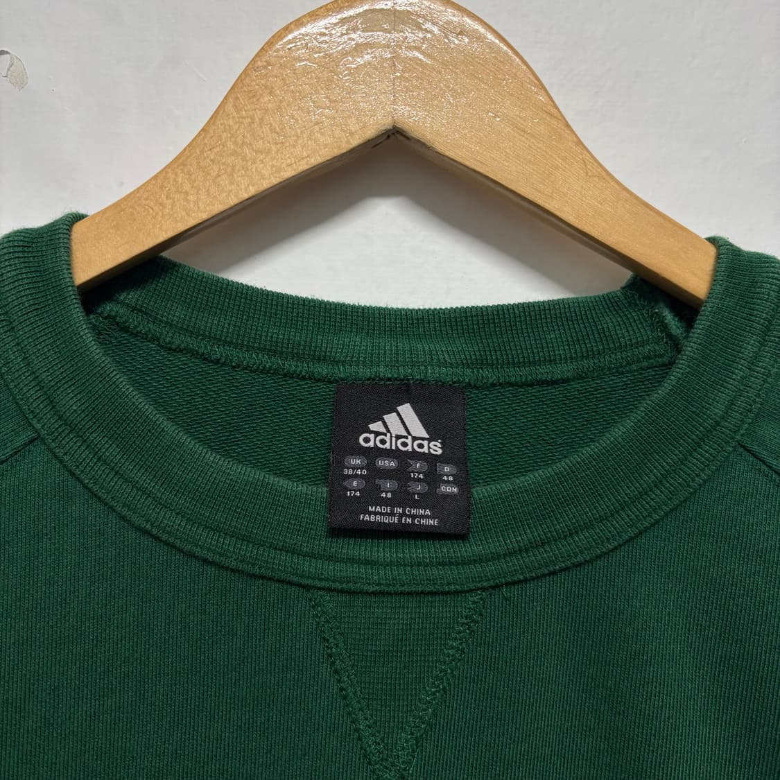 아디다스 그린 삼선 맨투맨 상품이미지4