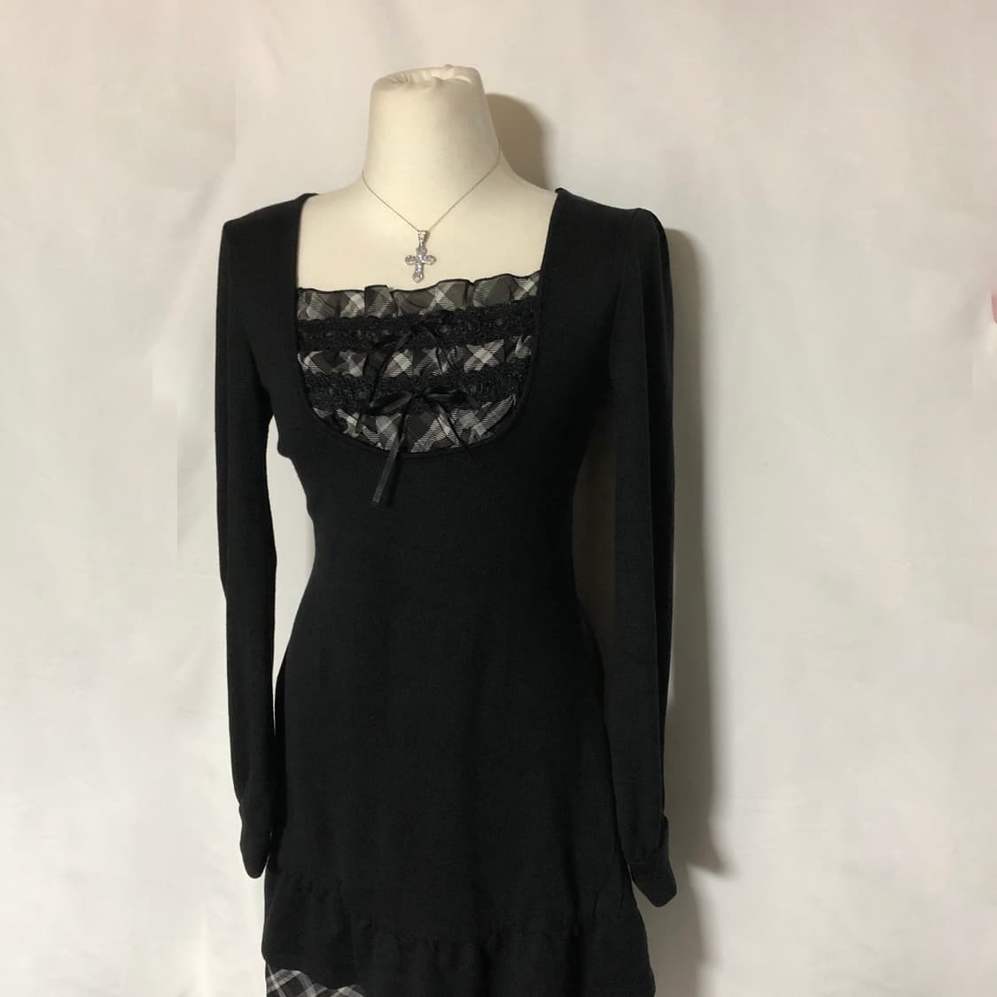 체크 리본 로걀 니트 원피스 상품이미지5