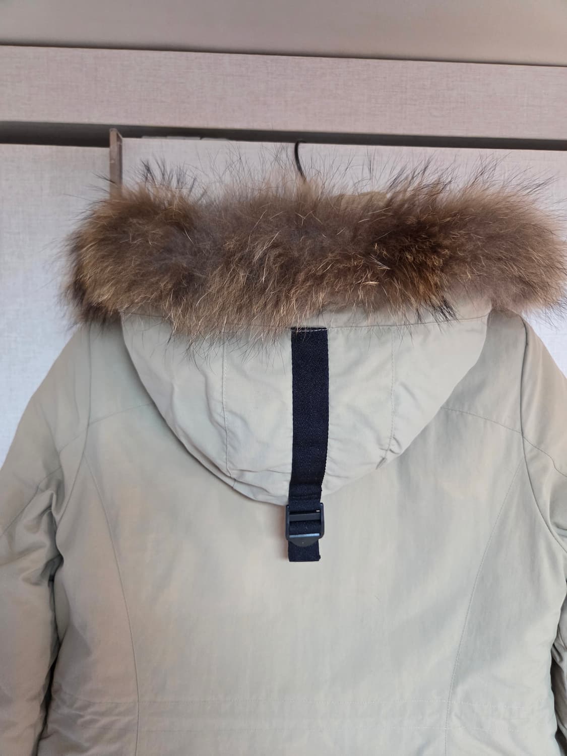 밀레 남녀공용 다운 패딩 95 베이지 상품이미지4