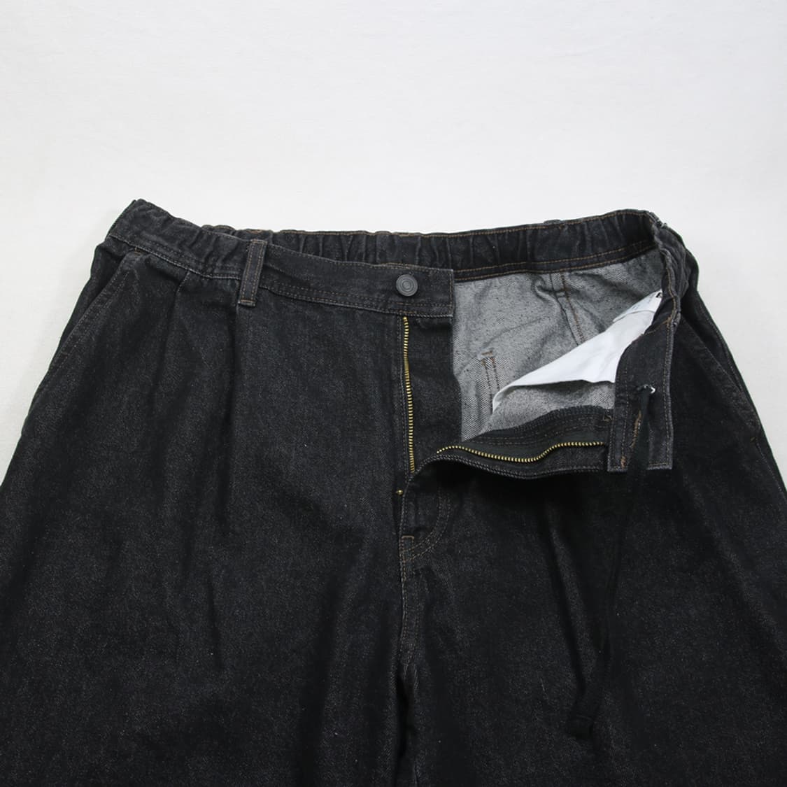 (착용컷) GU 와이드 데님 밴딩 팬츠 (남성용 XL) 상품이미지5