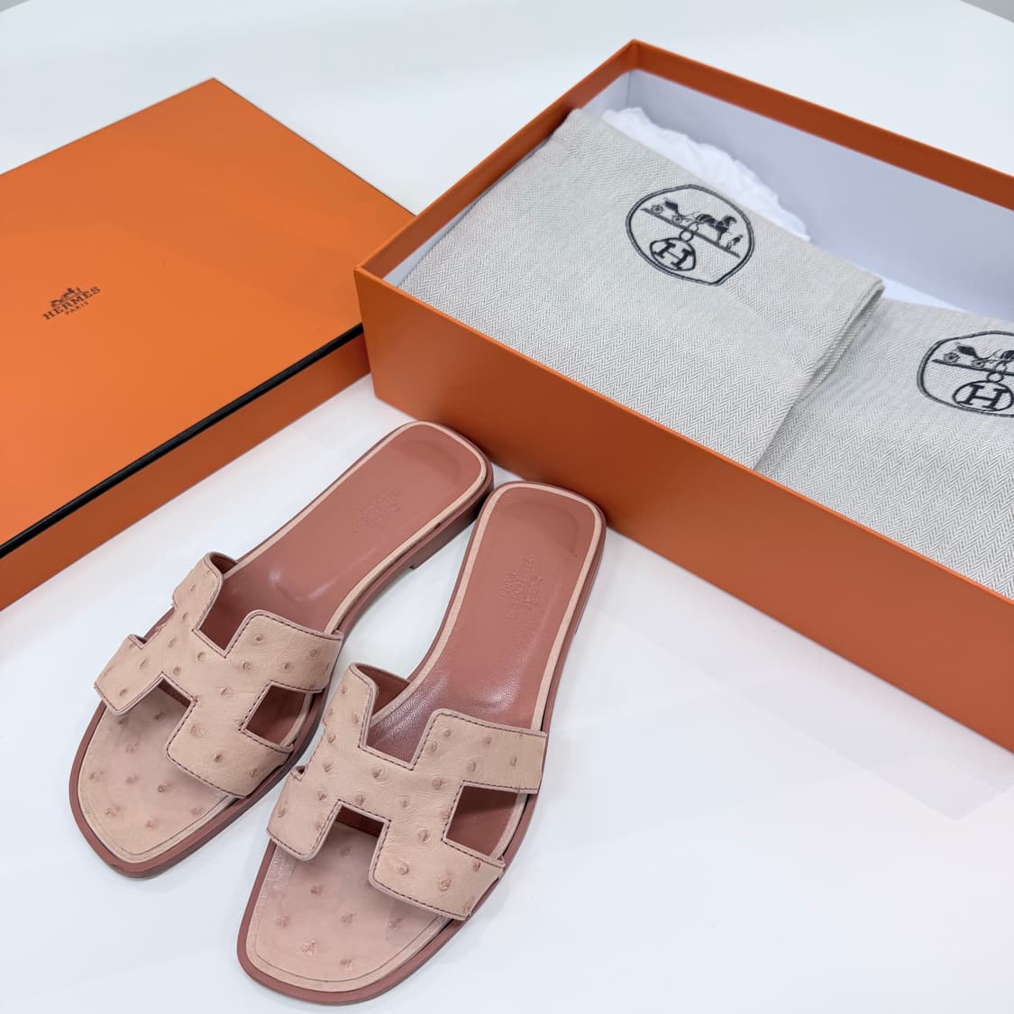 [S급/220] 에르메스 오란 오스트리치 여성 샌들 슬리퍼 로즈핑크 상품이미지9