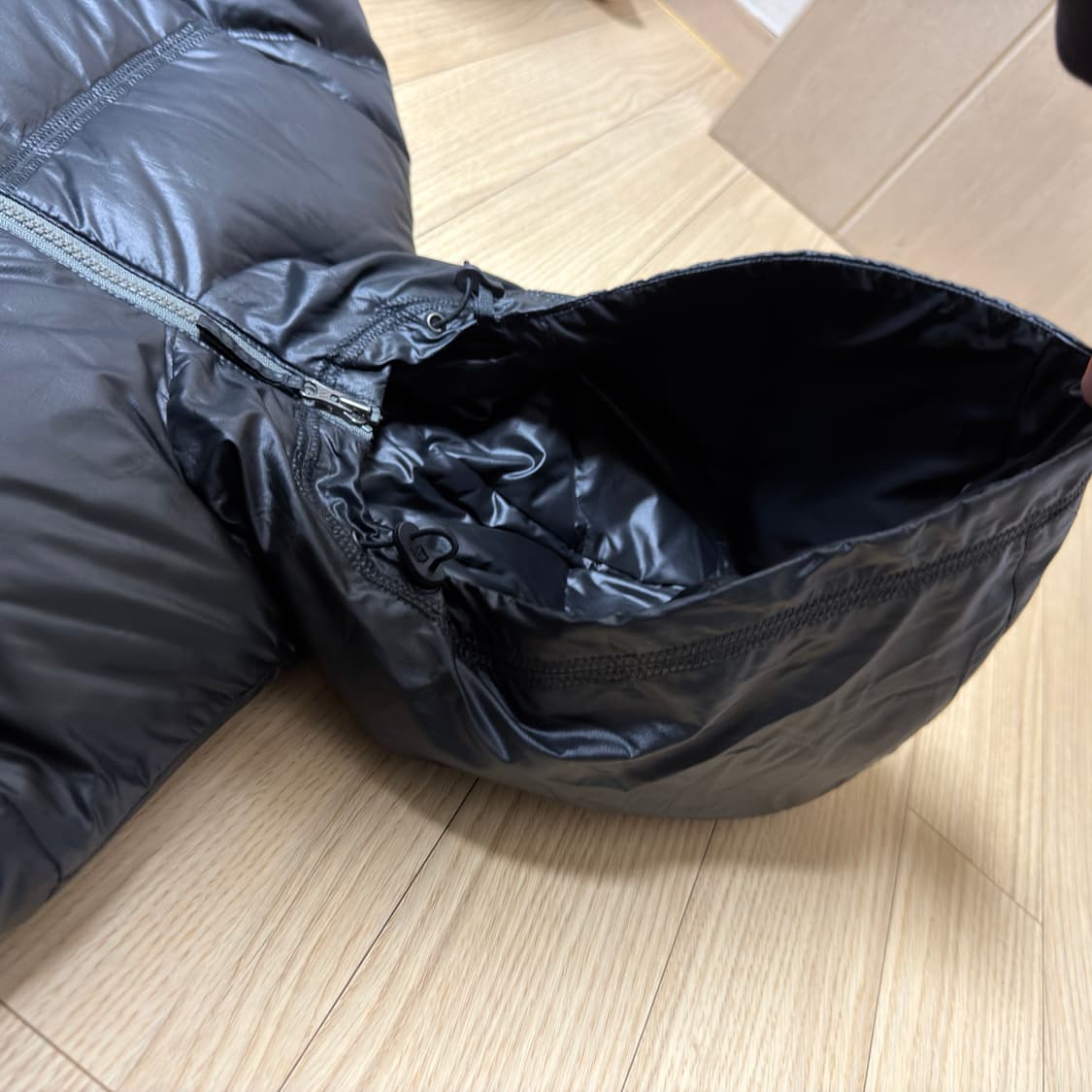 아디다스 후드패딩 상품이미지3