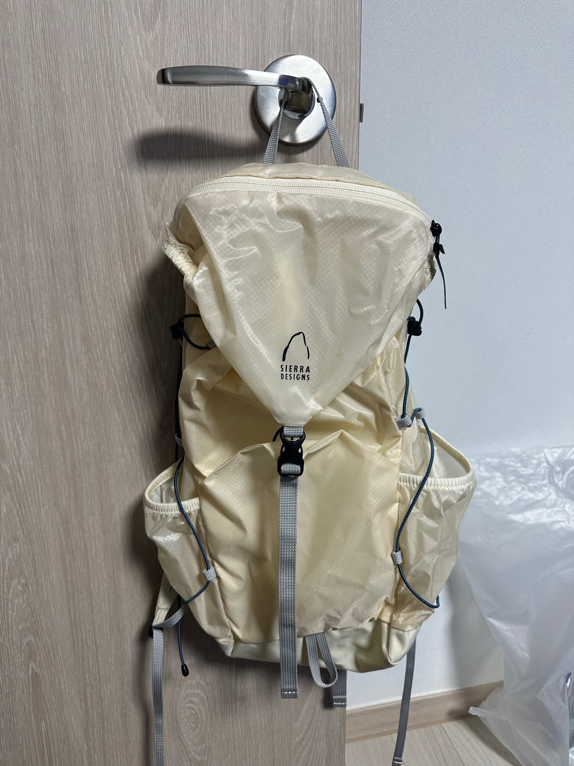 시에라디자인 라센 17L 백팩 아이보리 상품이미지1