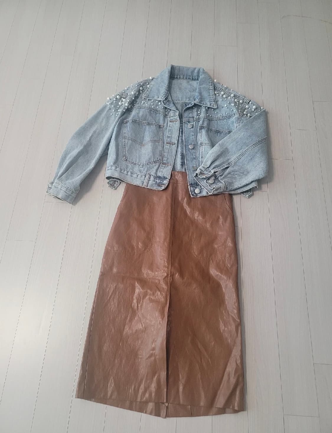 새상품  진주 장식 크롭 데님자켓 상품이미지2