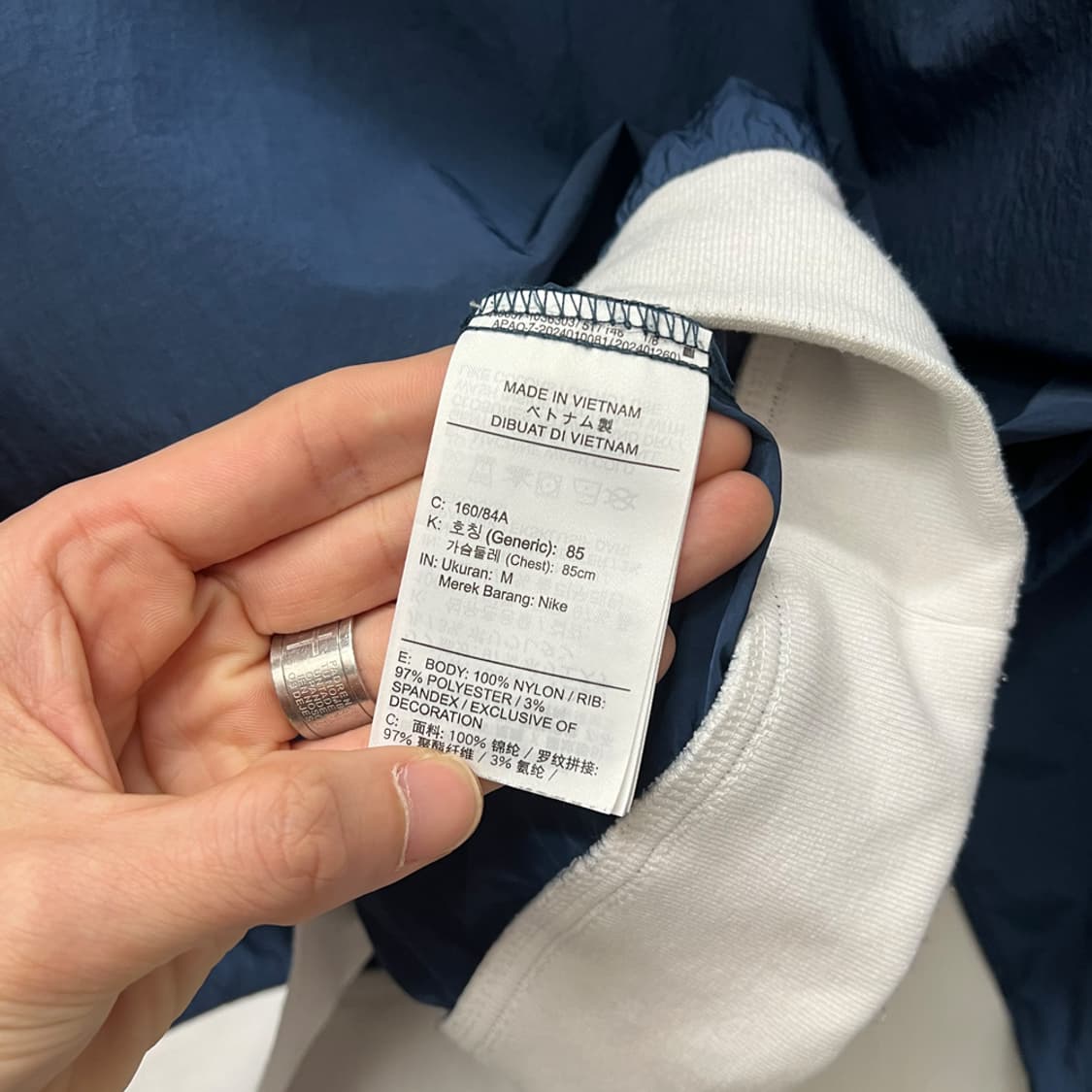 나이키 에센셜 루즈 UV 우븐 브이넥 탑 M 상품이미지4