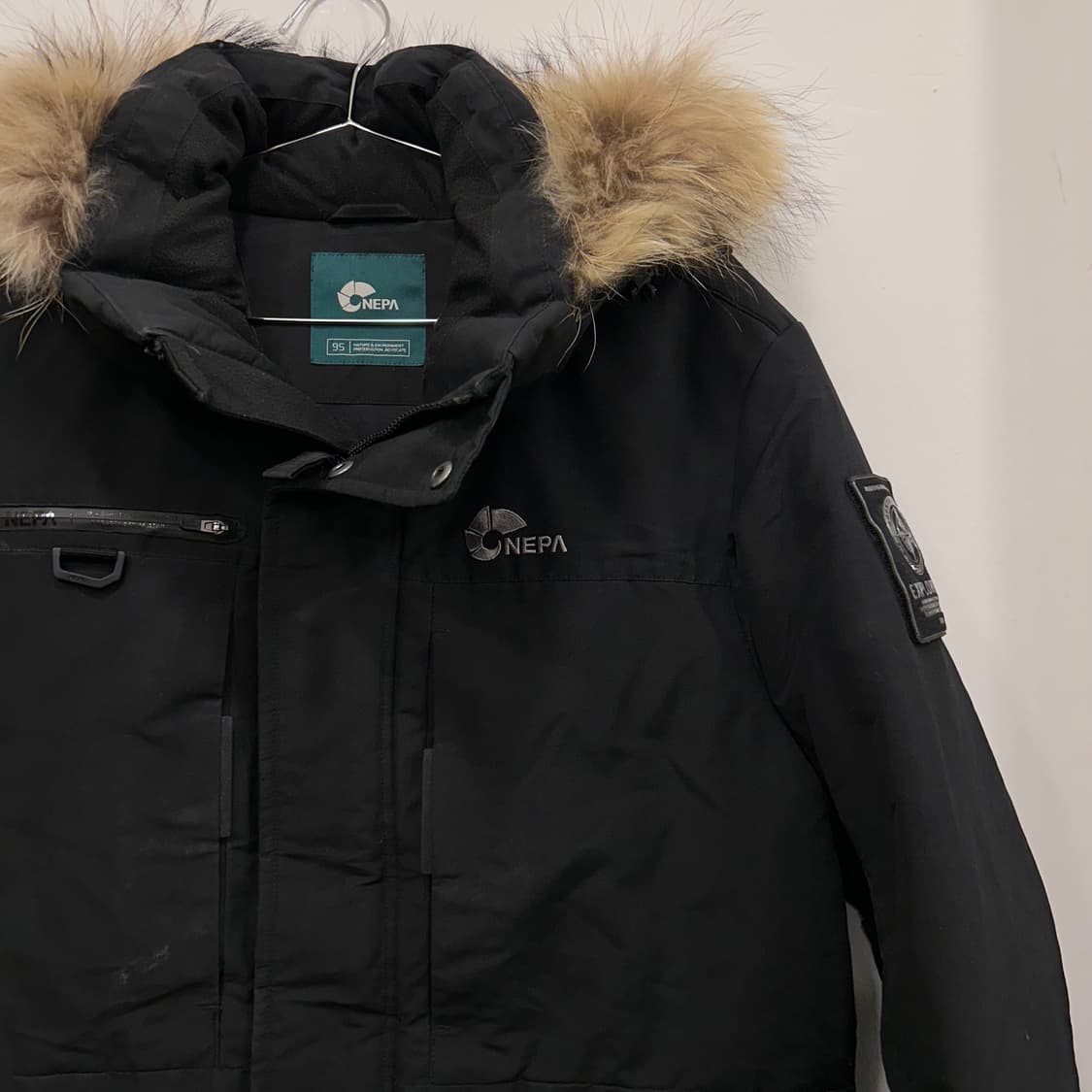  네파 익스플로러 라쿤헤어 구스다운 후드 롱패딩 상품이미지1