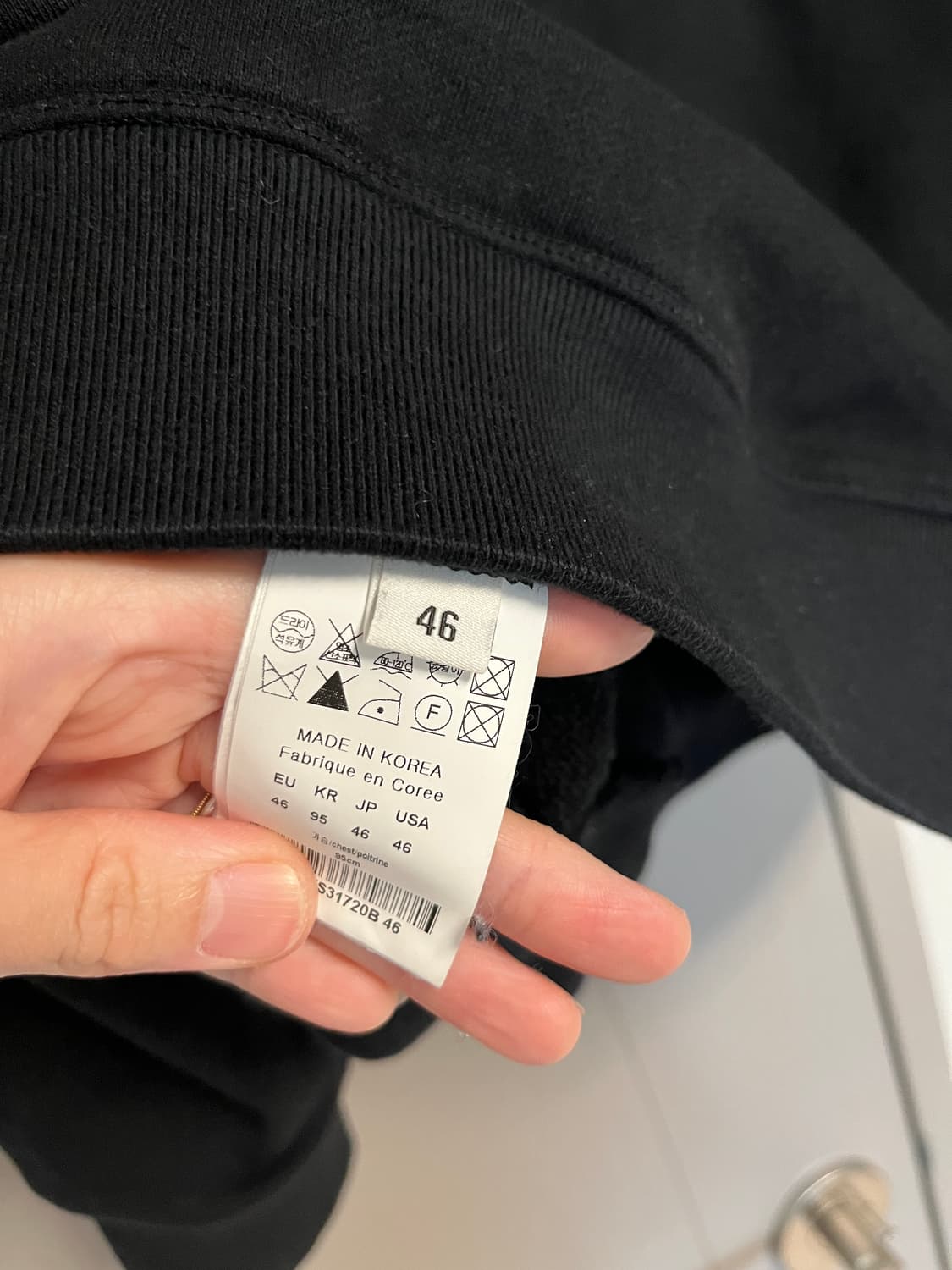 우영미 백로고 후드티 블랙 상품이미지4