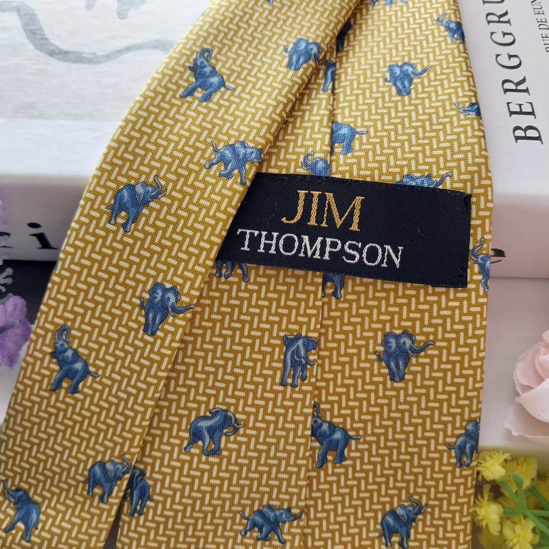 짐톰슨 실크 옐로우 코끼리 패턴 넥타이 9.5cm A+등급 K1307
 상품이미지6