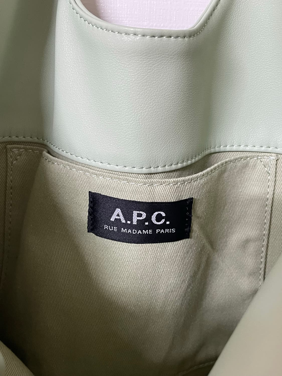 A.P.C 아페쎄 니논 스몰 토트백💚 상품이미지5
