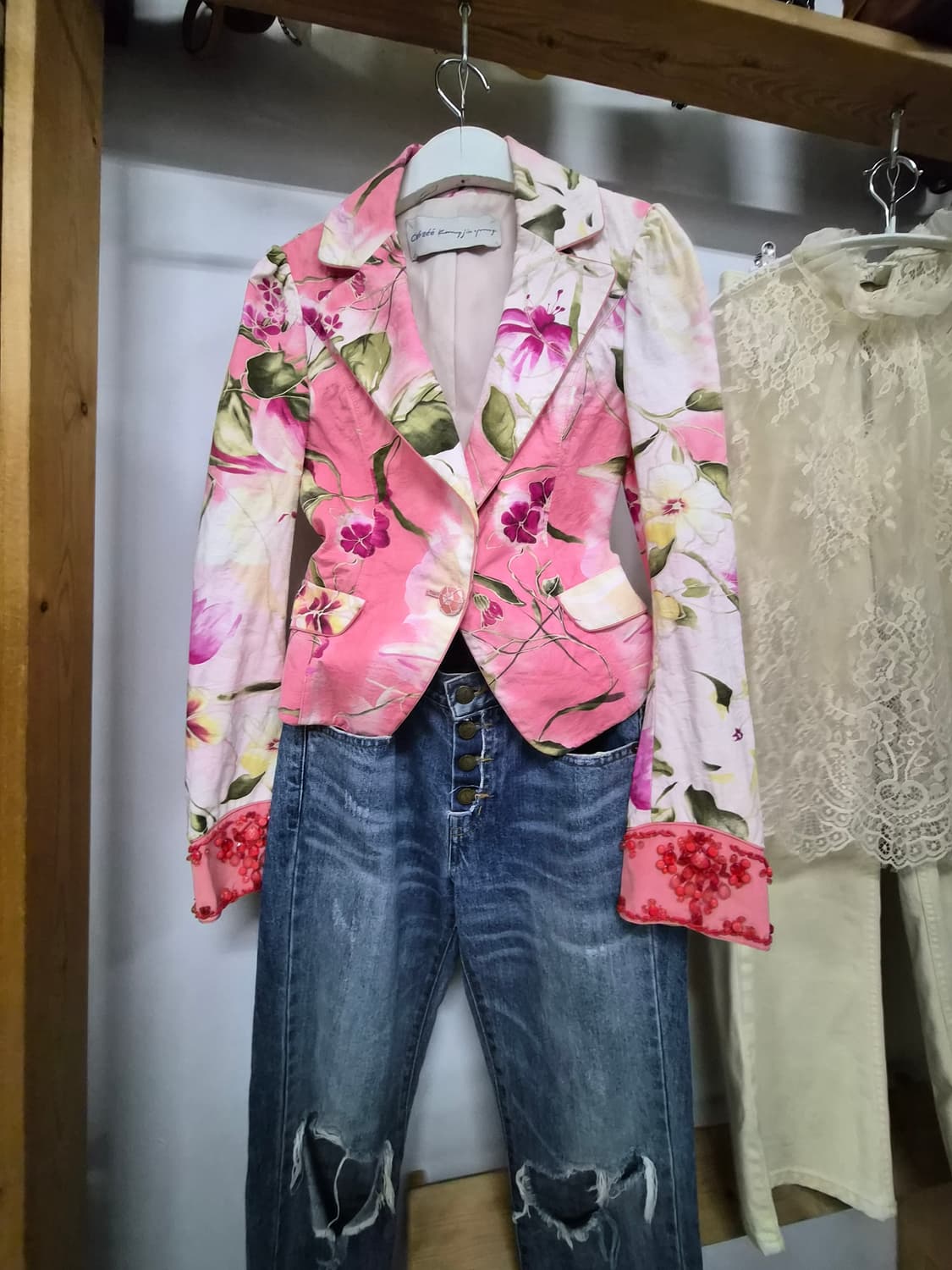 오브제 코랄 플라워 비즈 포인트 자켓 상품이미지1