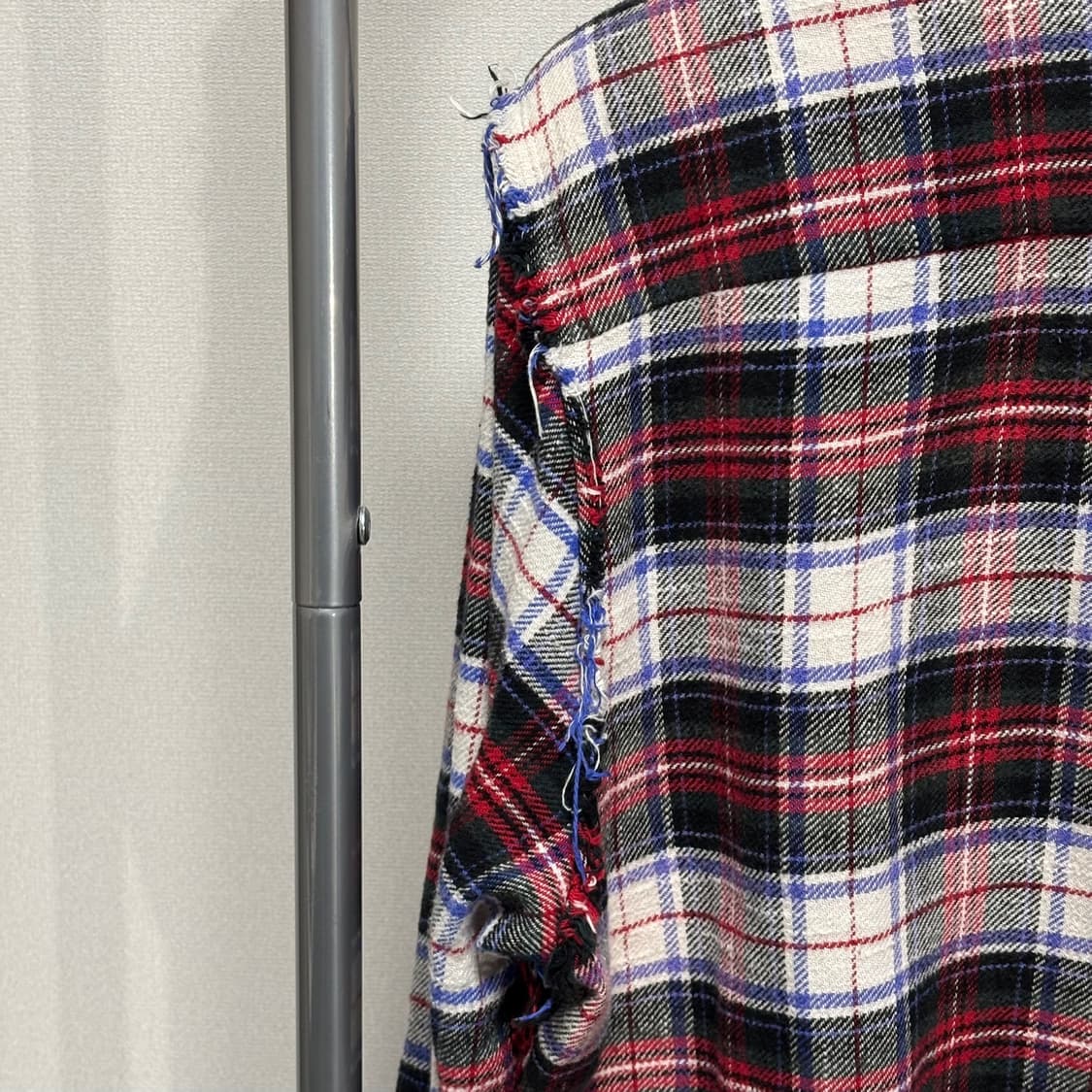 L) R13 알써티 슈레디드 심 셔츠 상품이미지5