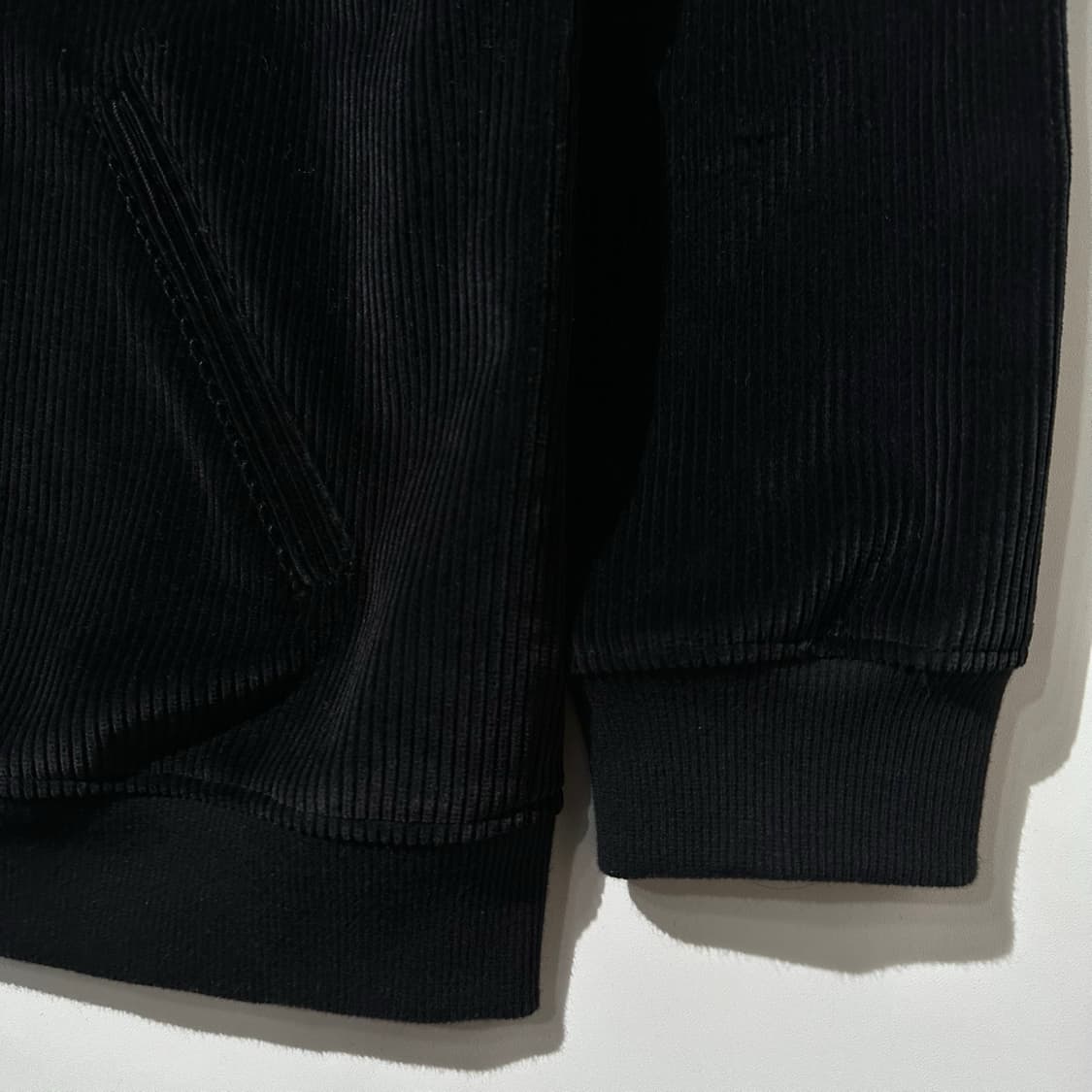 노아 코듀로이 V넥 가디건 자켓 블랙 상품이미지5