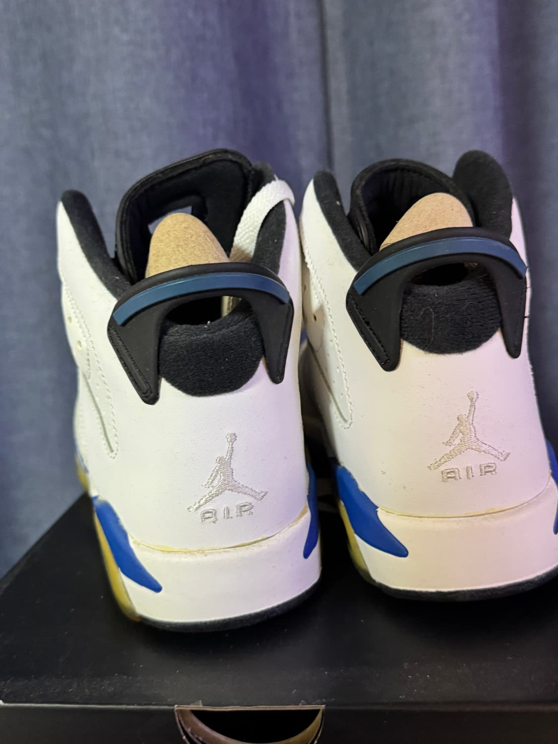 나이키 에어조던 6 흰파 운동화 상품이미지2