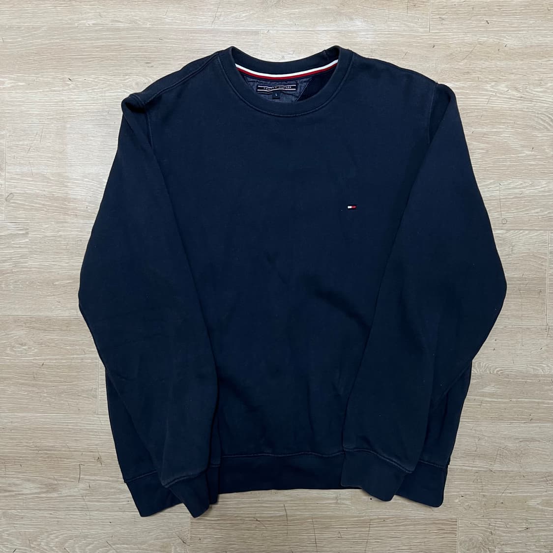타미힐피거 스몰플래그 기모 맨투맨 크루넥 티셔츠 [네이비] L/100 상품이미지1