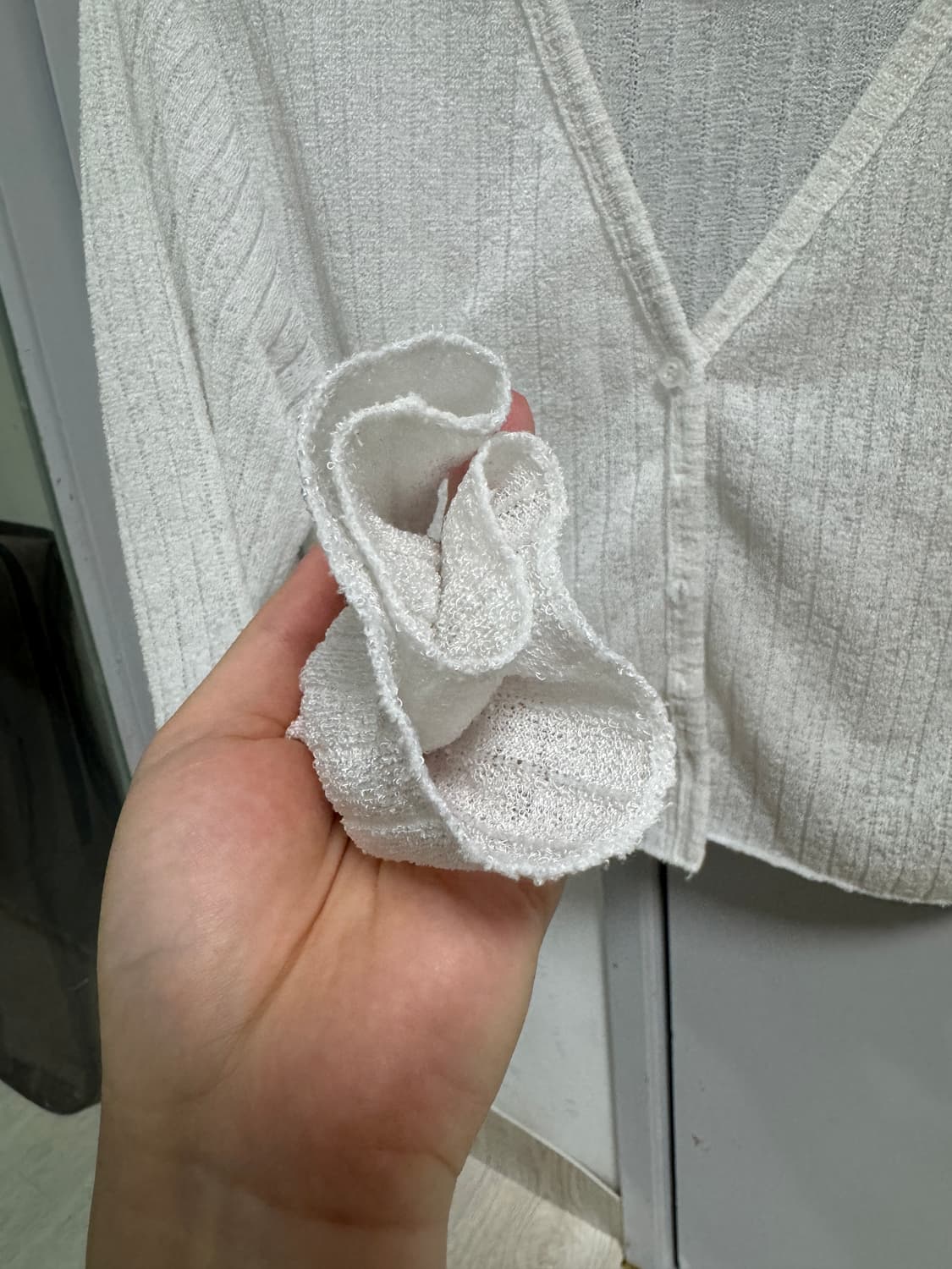 화이트 크롭 가디건  상품이미지3