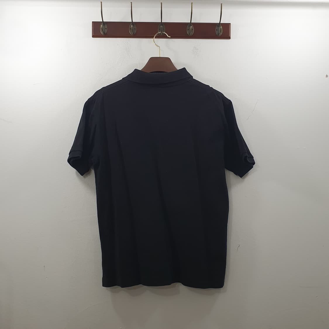 L 꼼데가르송 남성 블랙 레드와펜 폴로 데일리 심플 반팔티셔츠 상품이미지6