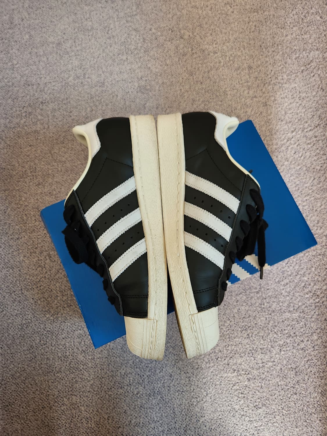 아디다스 슈퍼스타 82 FI 코어 블랙 265 사이즈 상품이미지3