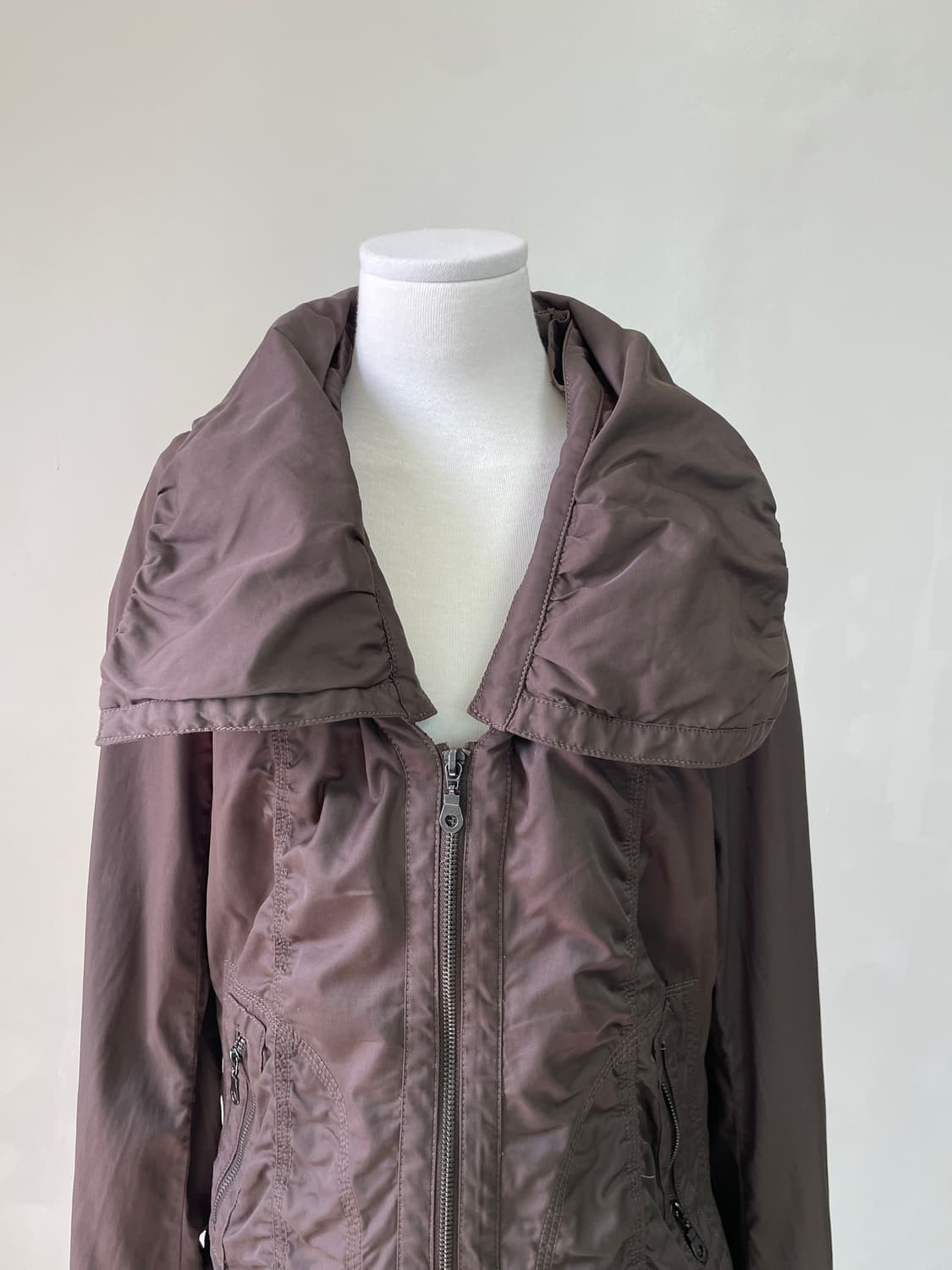 빈티지 armoire de luxe 셔링 나일론 집업자켓 J04344 상품이미지2