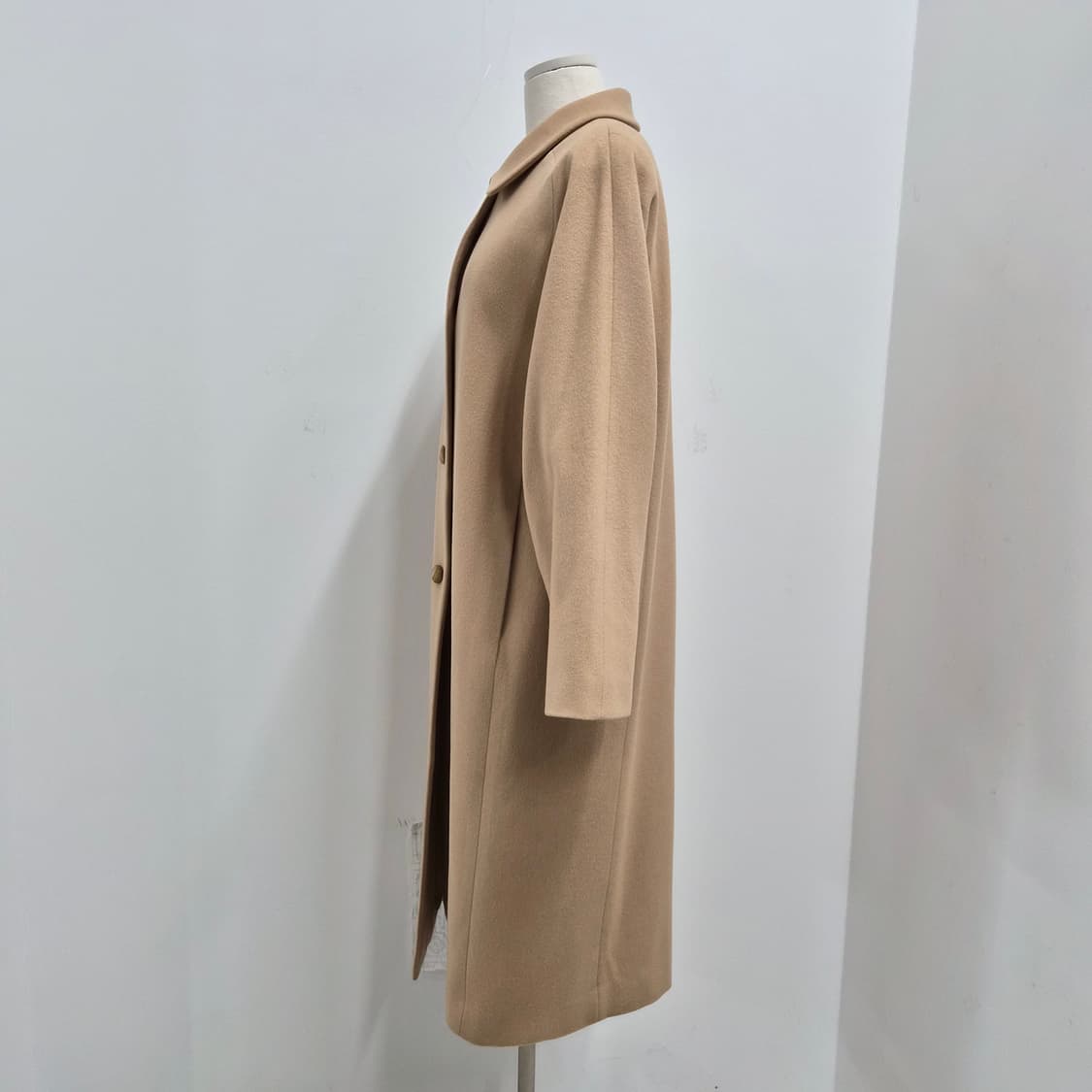울100 베이지 라운드카라 클래식 롱코트  상품이미지2
