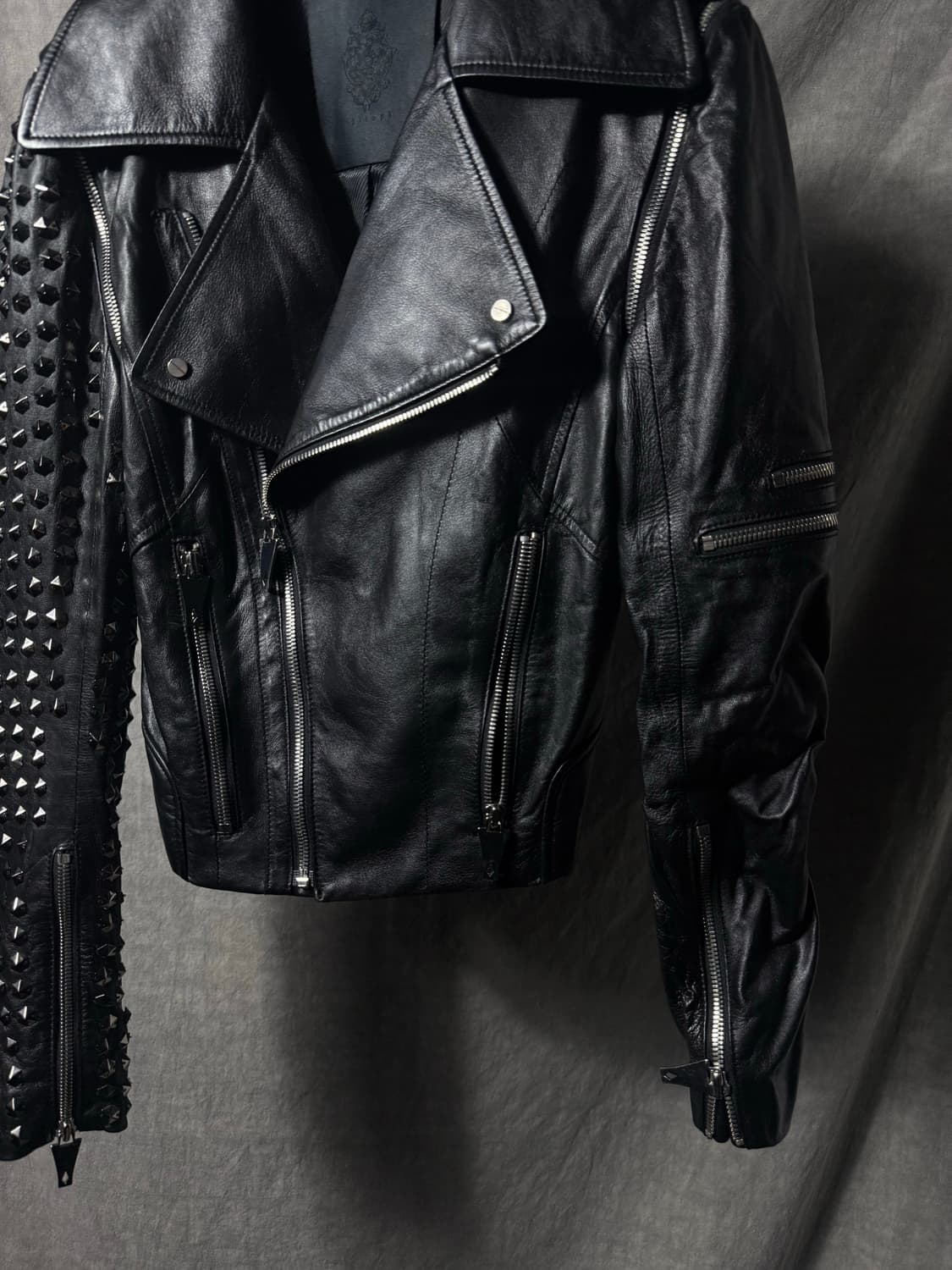Spilaph Studded Asymmetic Leather Jacket 상품이미지5