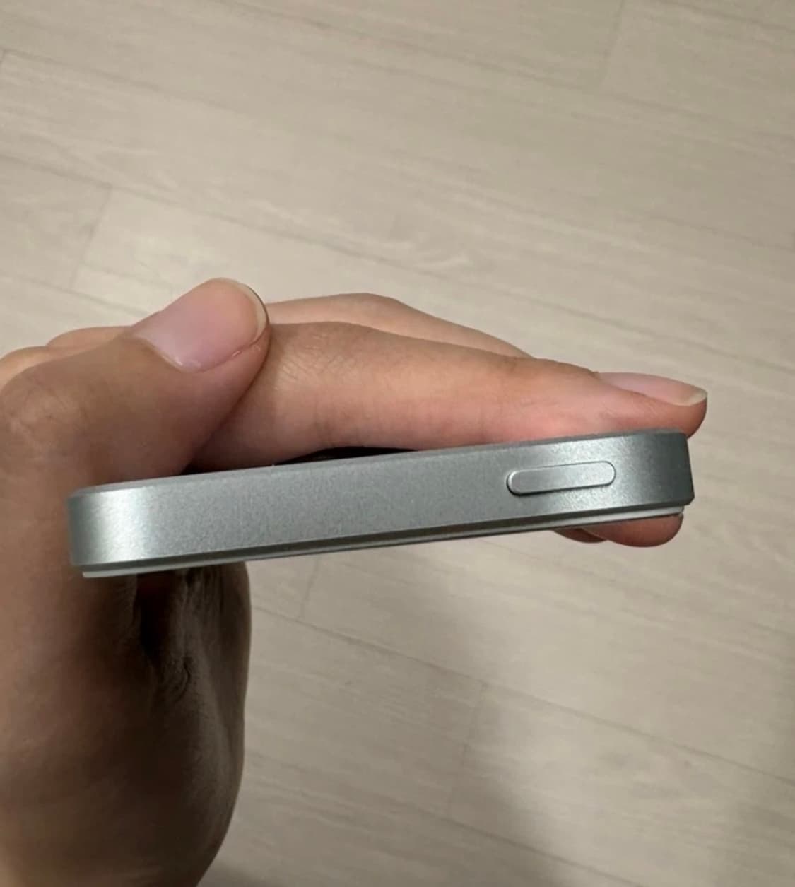 아이폰 SE1 실버 32GB 배터리효율85% 상품이미지3