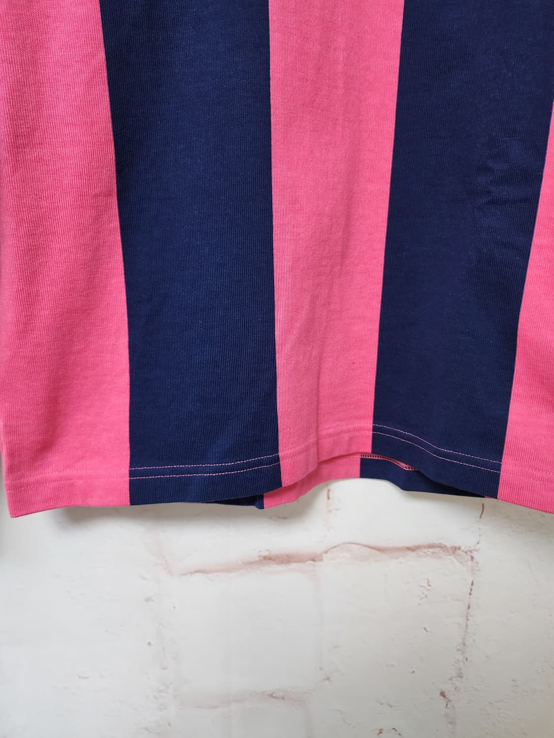 아디다스 핑크 스트라이프 럭비티 상품이미지7