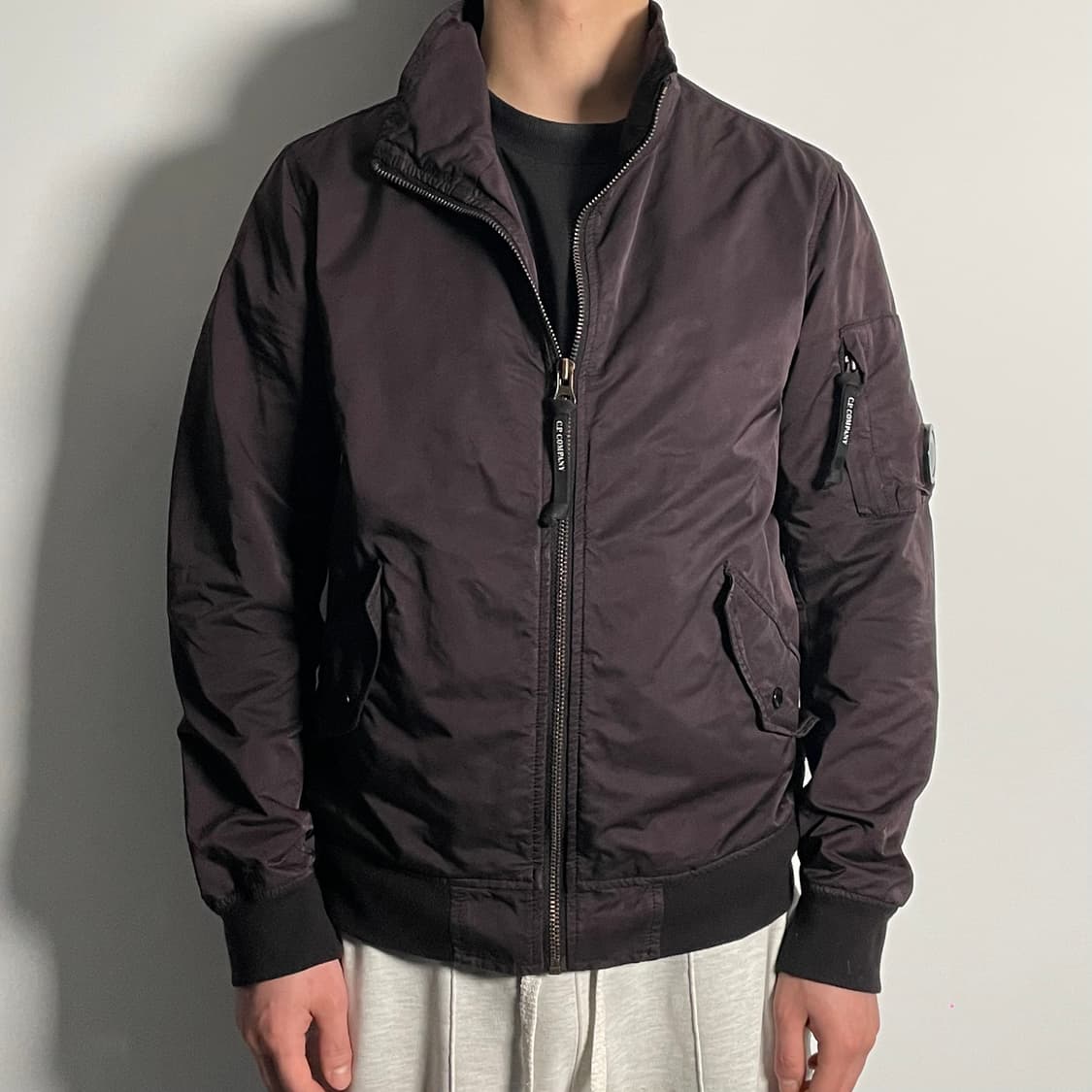 시피컴퍼니 렌즈 하이넥 바람막이 자켓 (on.139)   상품이미지2