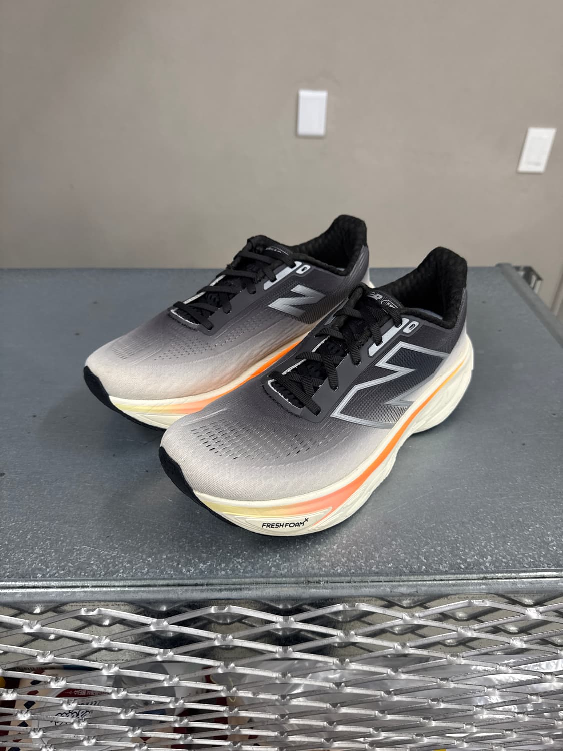 뉴발란스 프레쉬 폼 1080 260 상품이미지2