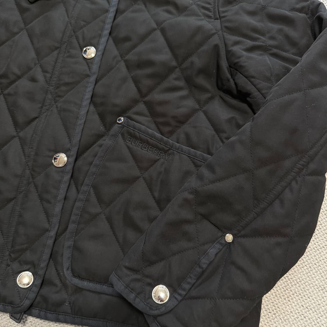 버버리 우먼스 퀄팅 자켓 상품이미지3