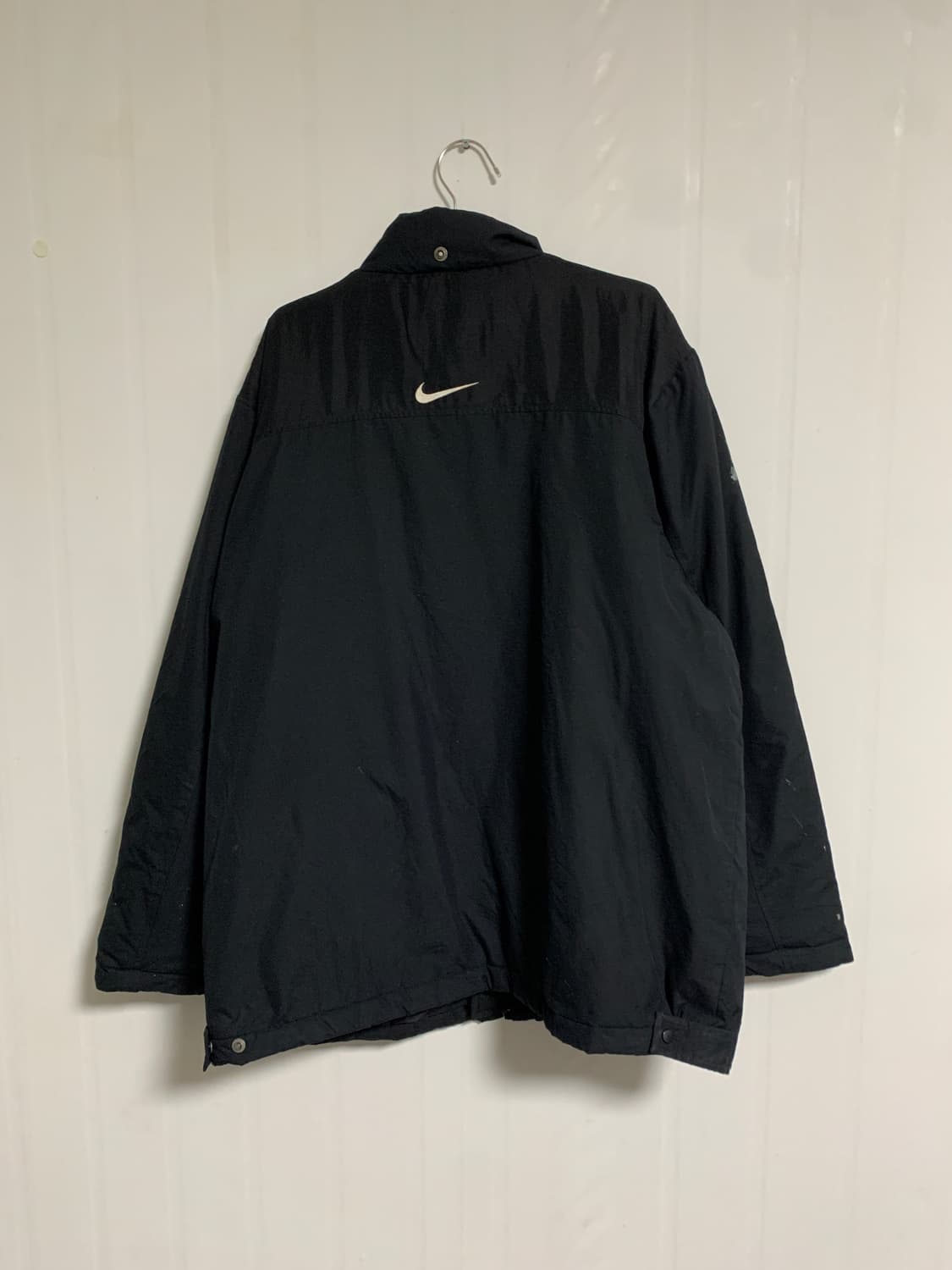 나이키 스우시 누빔 바람막이 상품이미지2