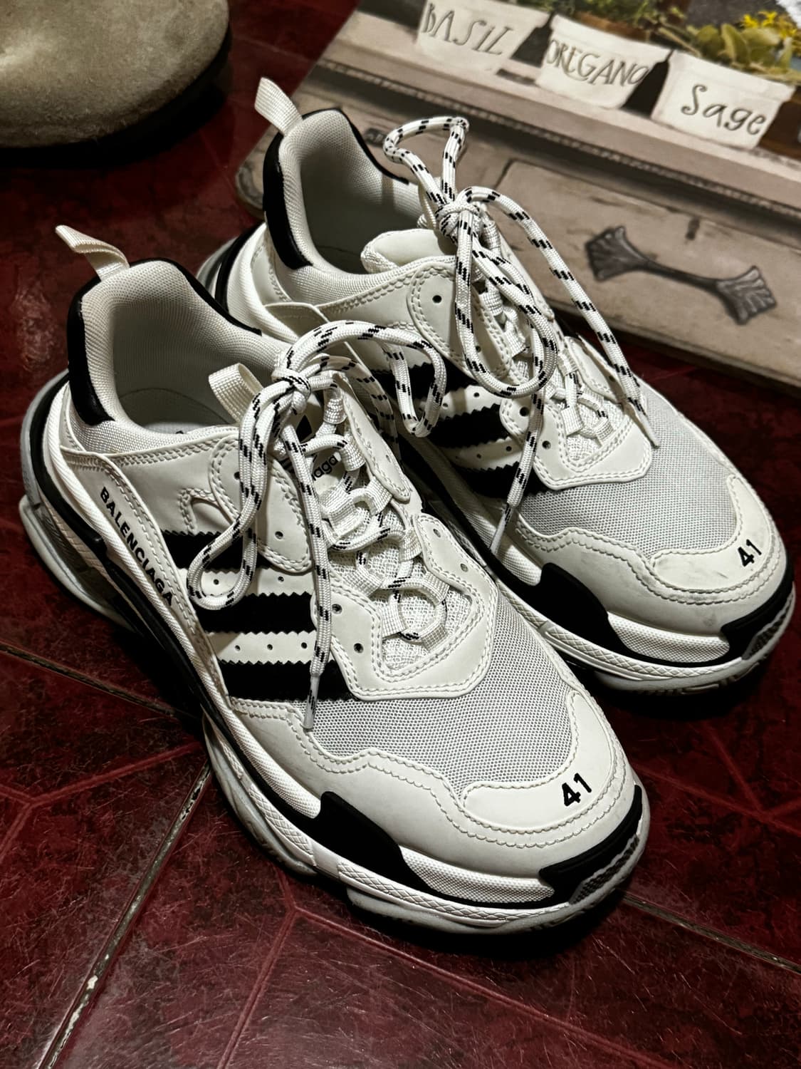 발렌시아가x아디다스 트리플s 상품이미지2