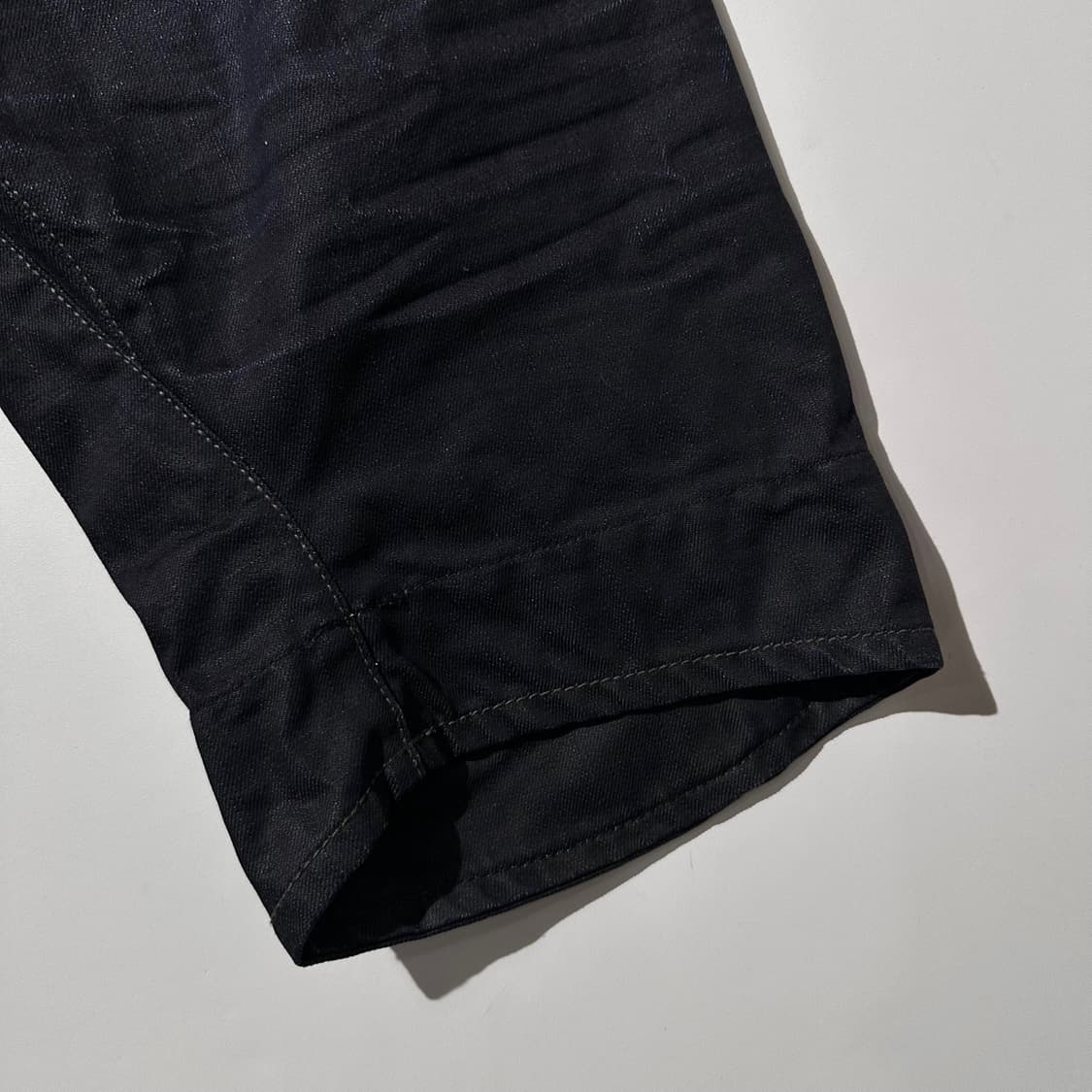 에비수 엔지니어드 데님 코팅 하프 팬츠 상품이미지6