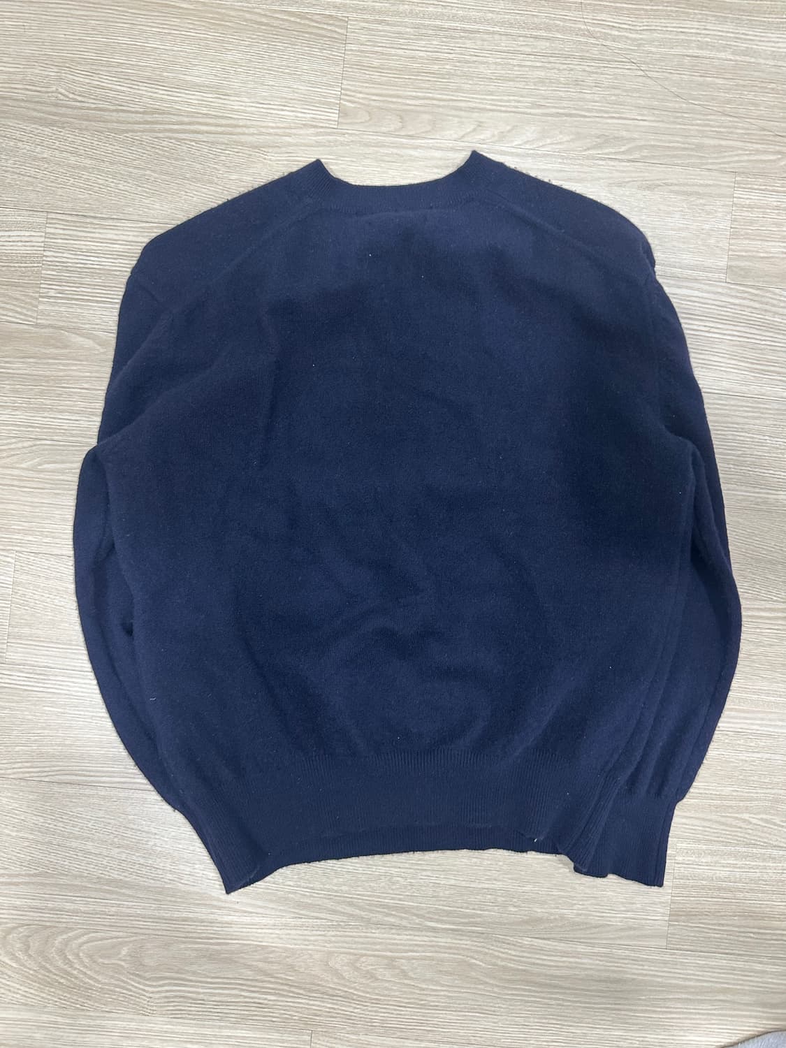 브라운야드 브이넥 니트 네이비 상품이미지2