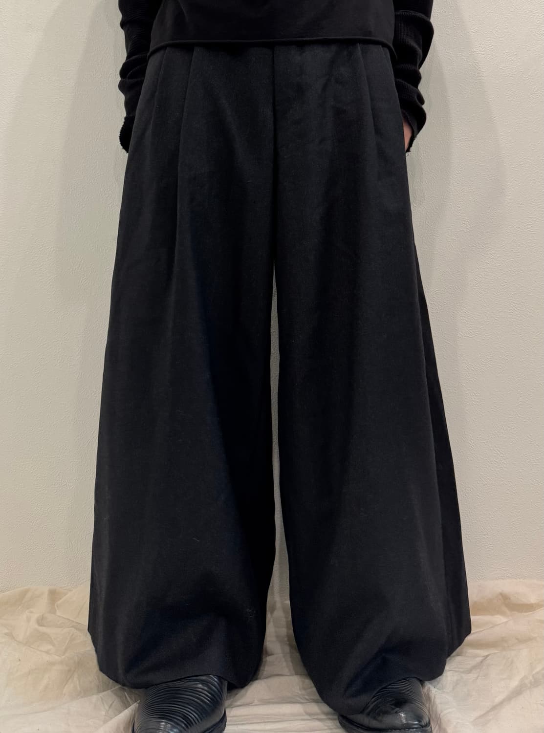 꼼데가르송 옴므 플러스 12aw 턱 와이드 트라우저 상품이미지1