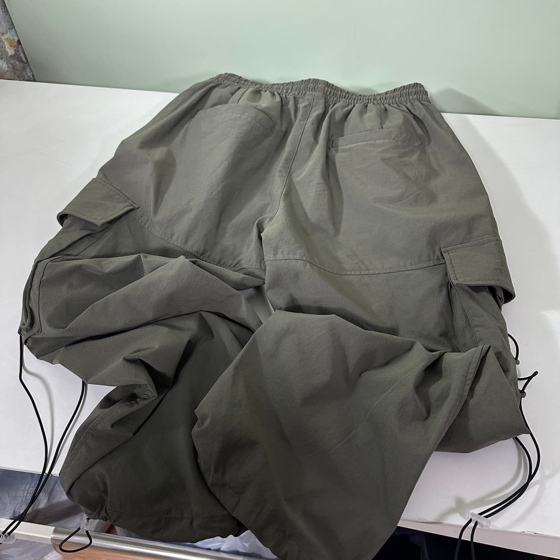 S-M ALL WEARS 파스텔카키 카고스트링 나일론팬츠 상품이미지5