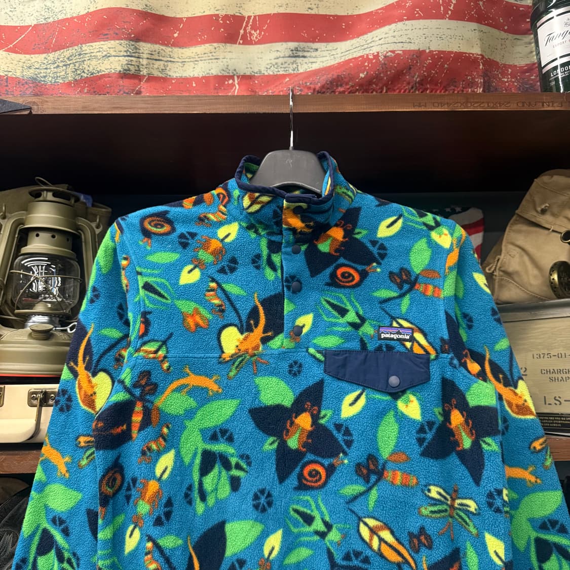 SP14 파타고니아 정글 버그 패턴 복각 풀오버 신칠라 플리스 아노락 상품이미지3