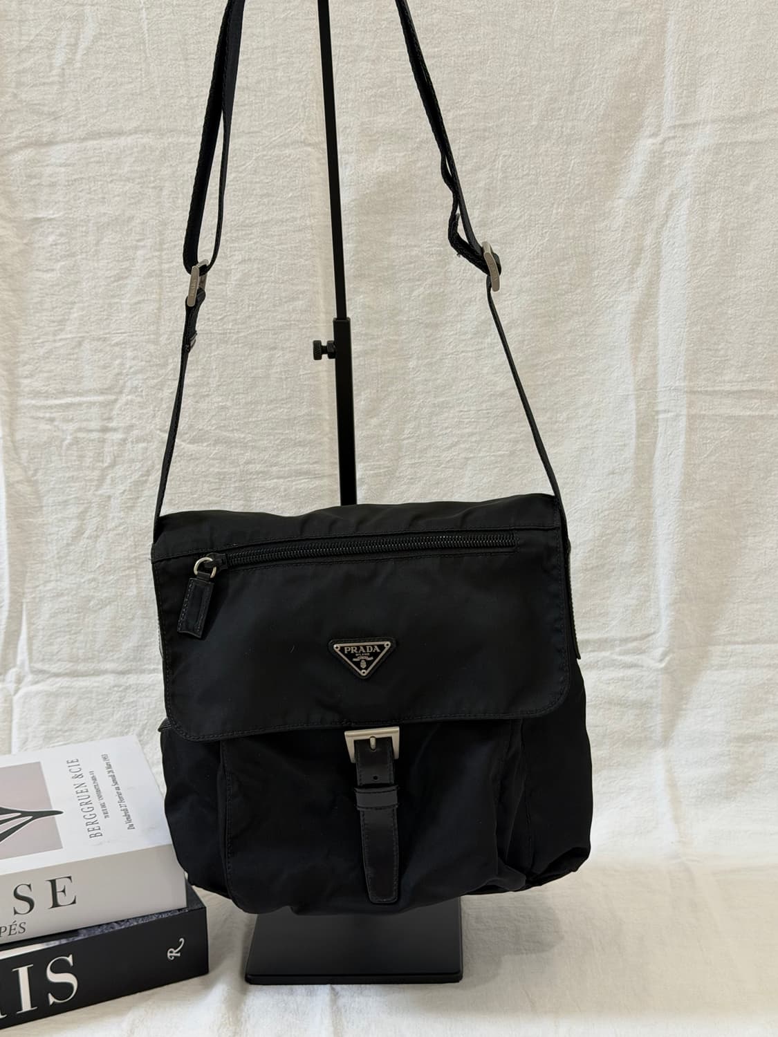 정품 프라다 포코노 나일론 메신저백 크로스백 주우재백 상품이미지5